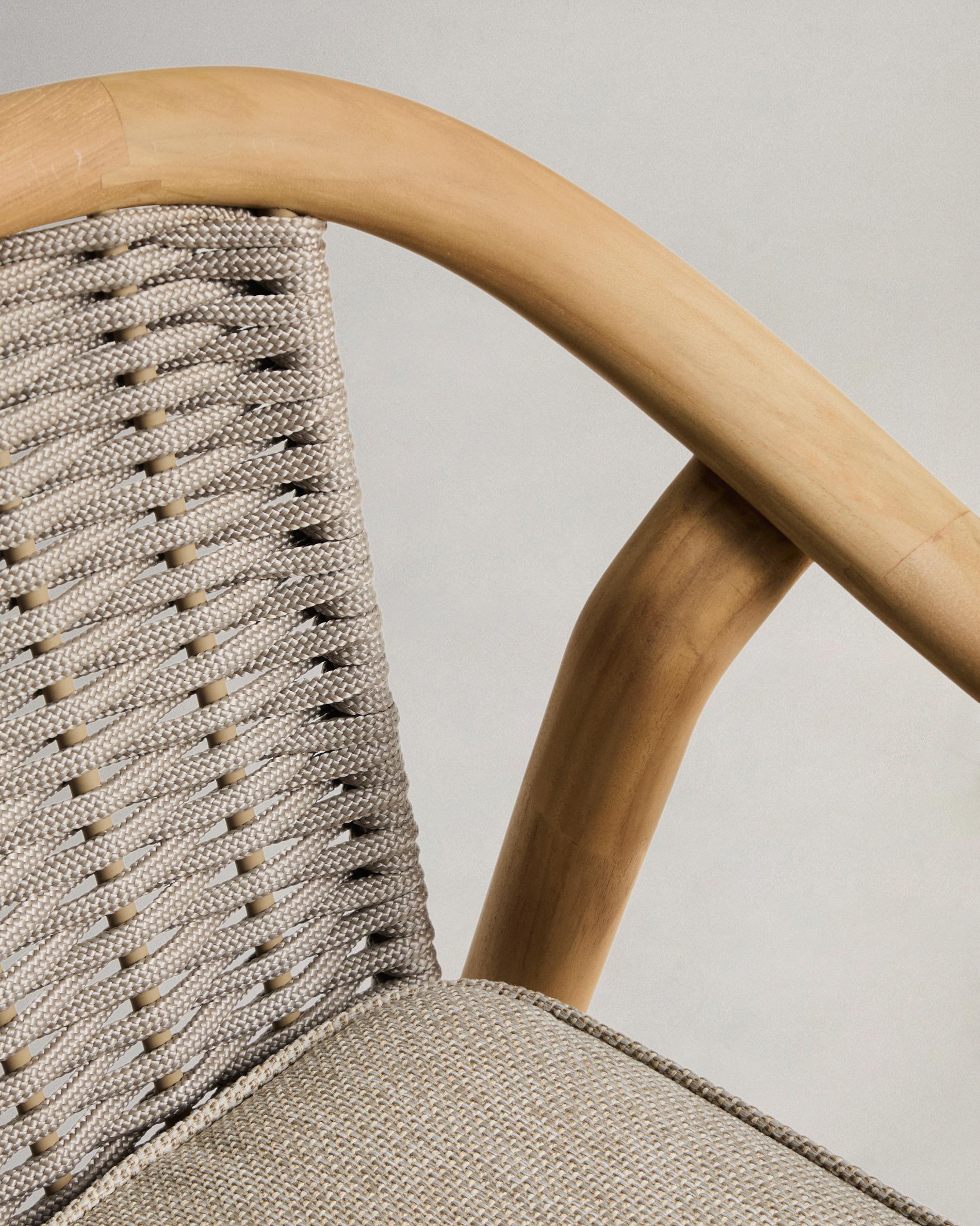 ELUNDA Garden Chair in Light Teak Wood