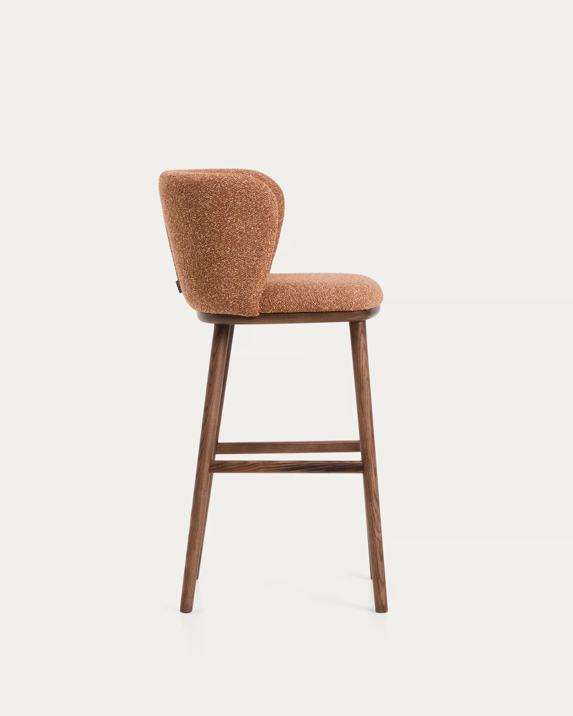 Barhocker CISELIA ziegelroter Chenille mit dunklem Eschenfuß
