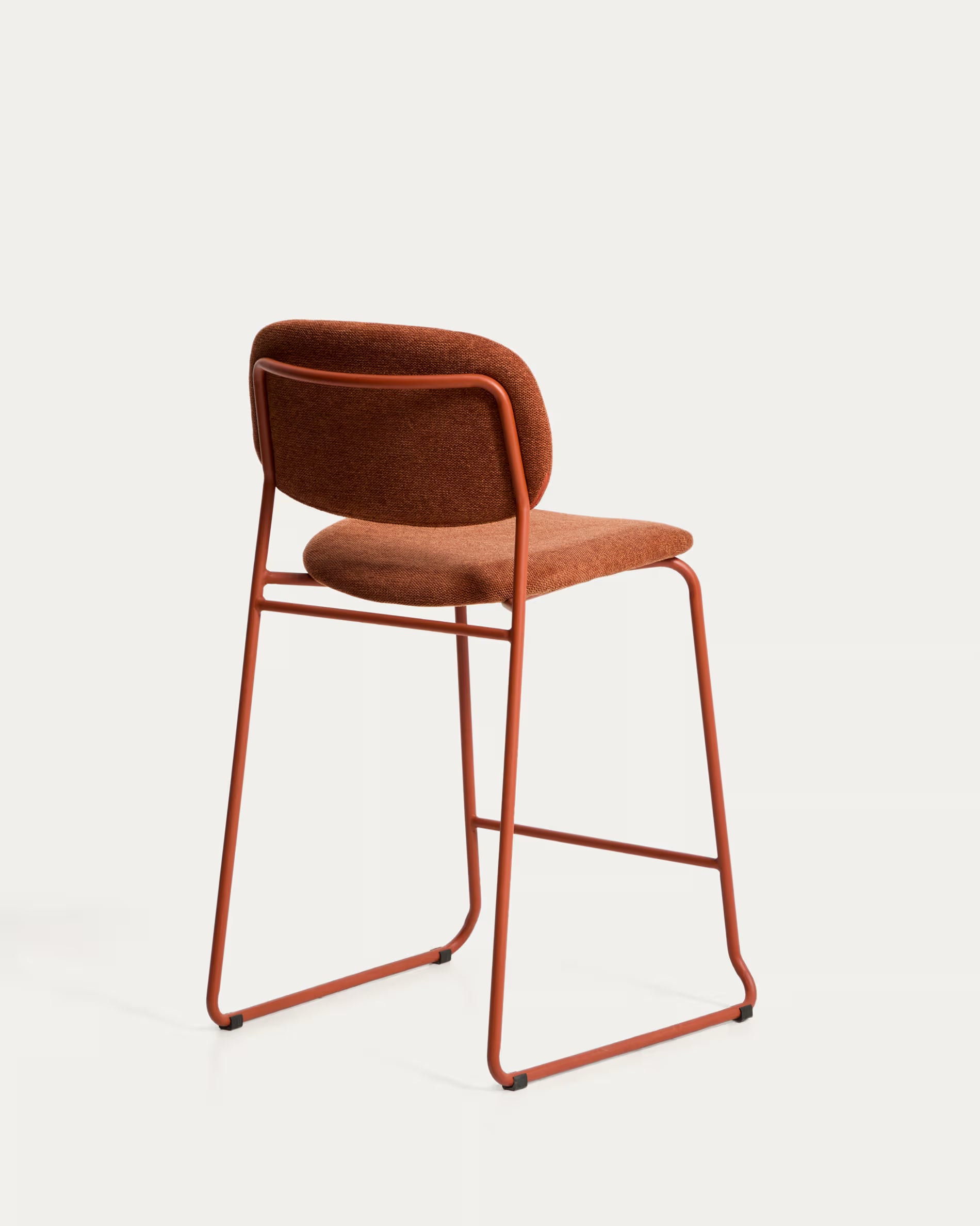 Krzesło barowe MELI ceglany szenil z podstawą w kształcie płozy