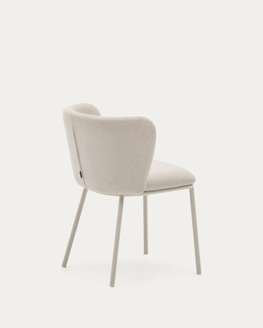 Stuhl im Ciselia Beige im siielilianischen Stoff mit einer beige Basis