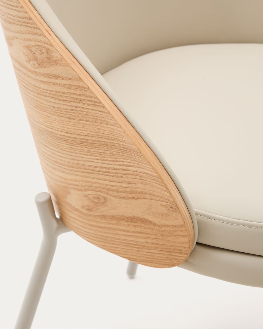 EAMY stoel beige ecologisch leer met essenhouten afwerking