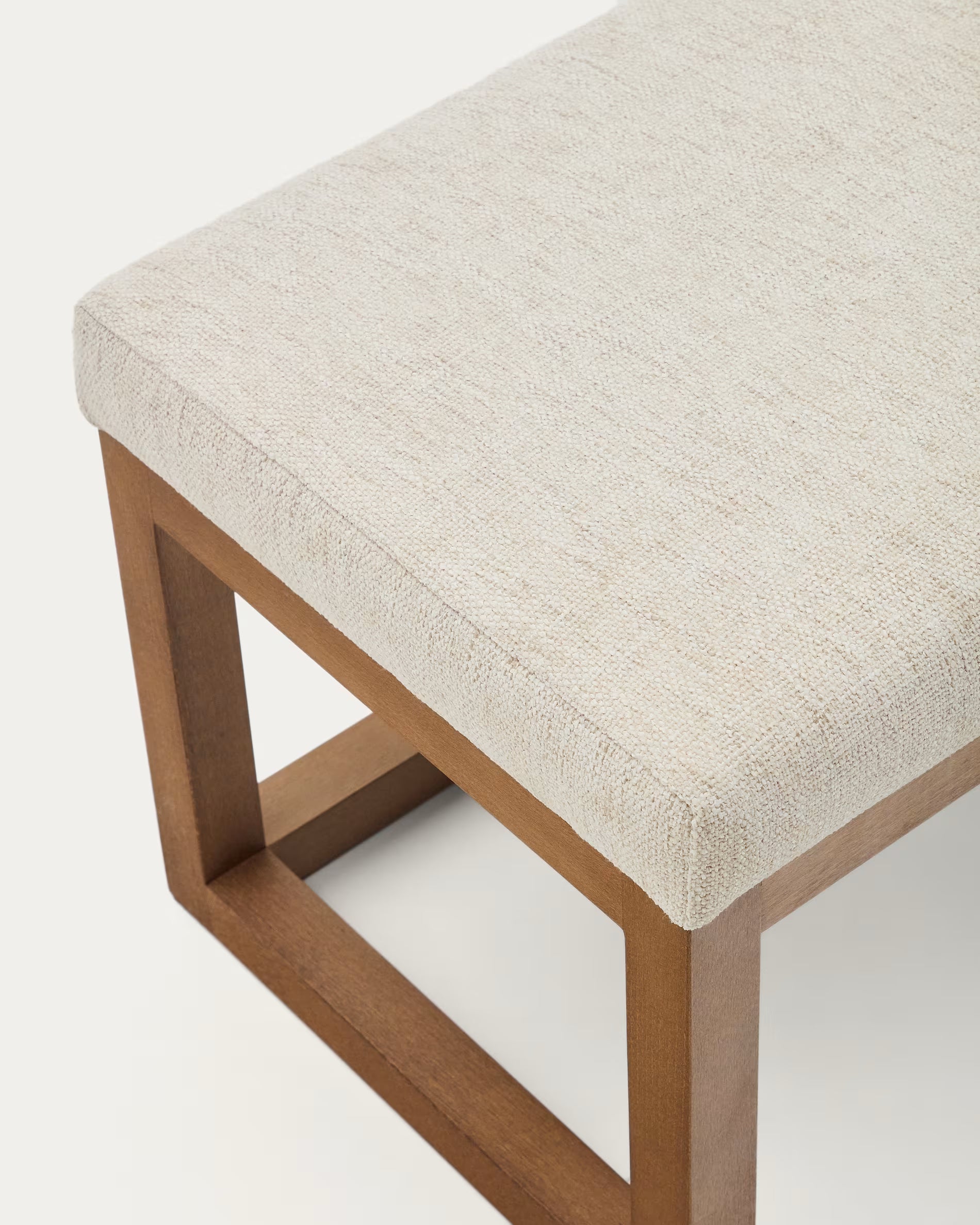 LOYA bench beige chenille with dark brown beech base