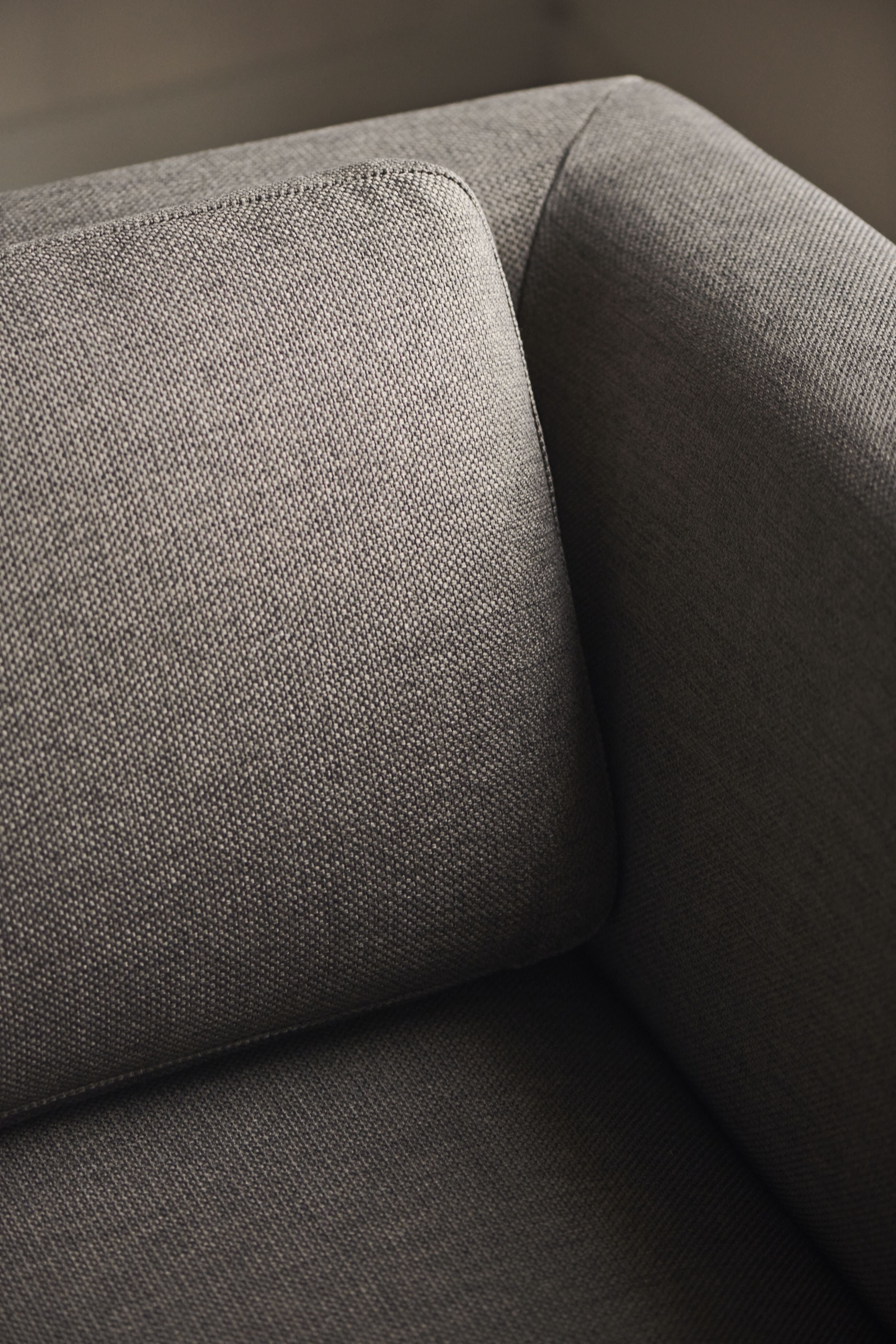 Symmetrische 6-persoons hoekbank CAISA met stalen basis