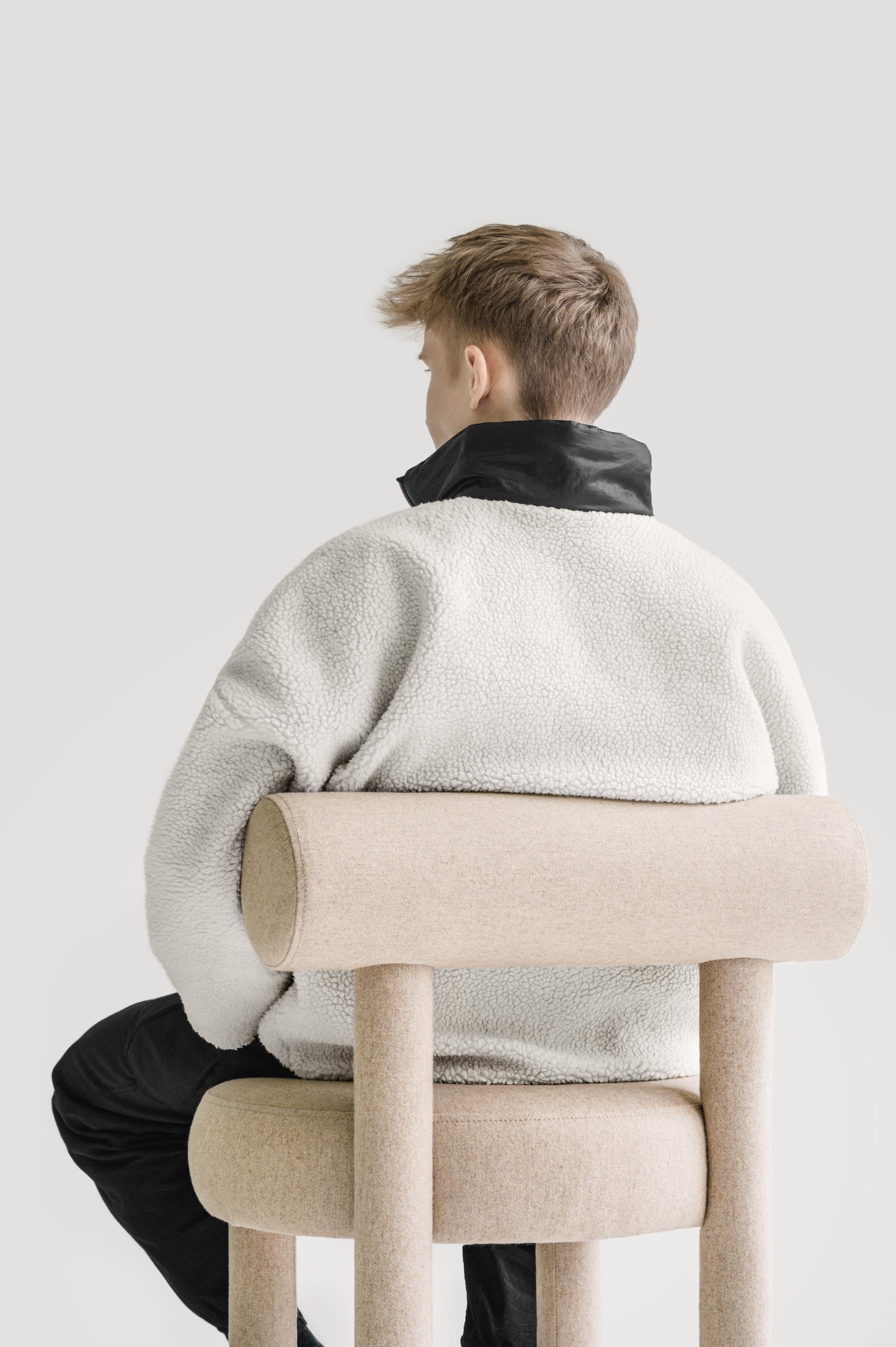 Krzesło GROPIUS CS1 tapicerowane – styl minimalistyczny