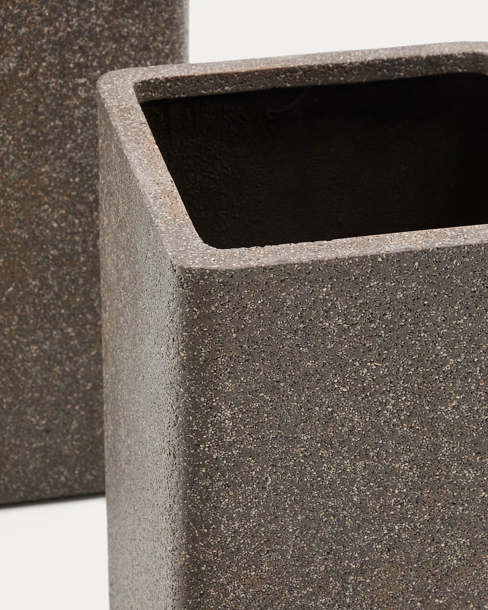MINOA Brown High Planter Set