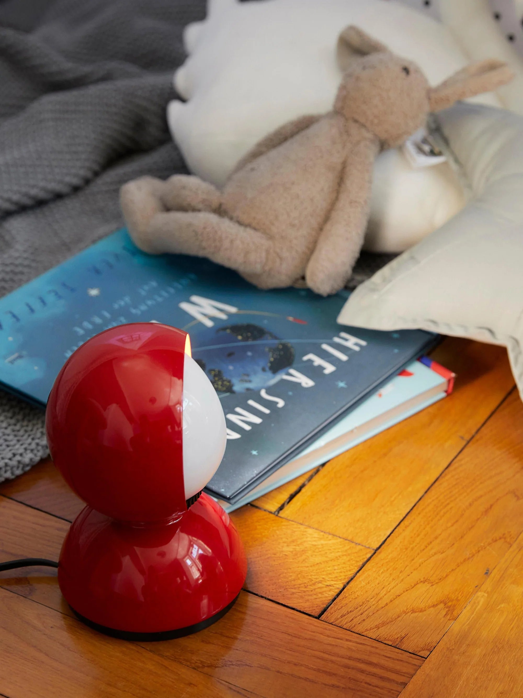 ECLISSE Table Lamp Red