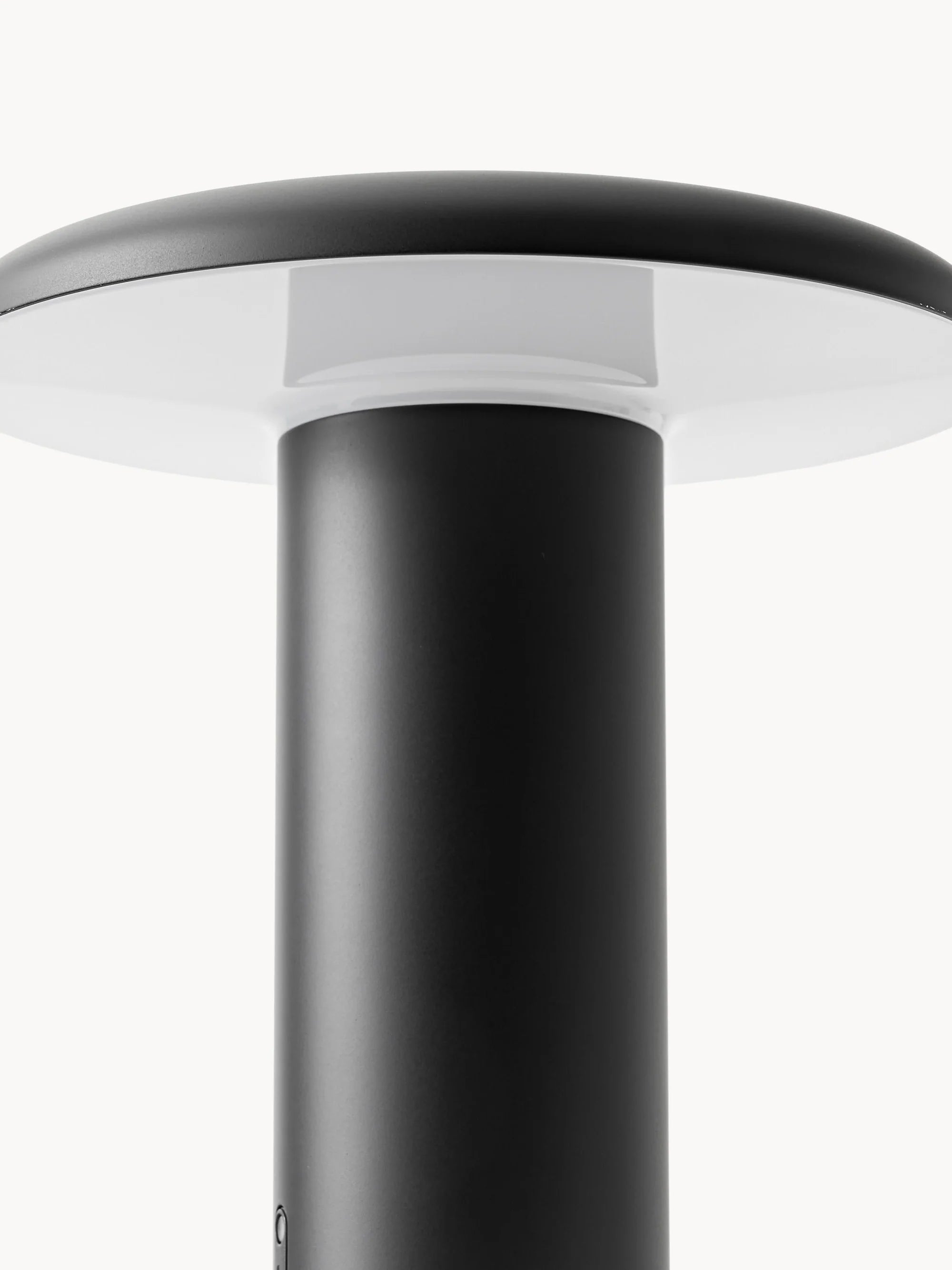 Draagbare lamp TAKKU gelakt zwart