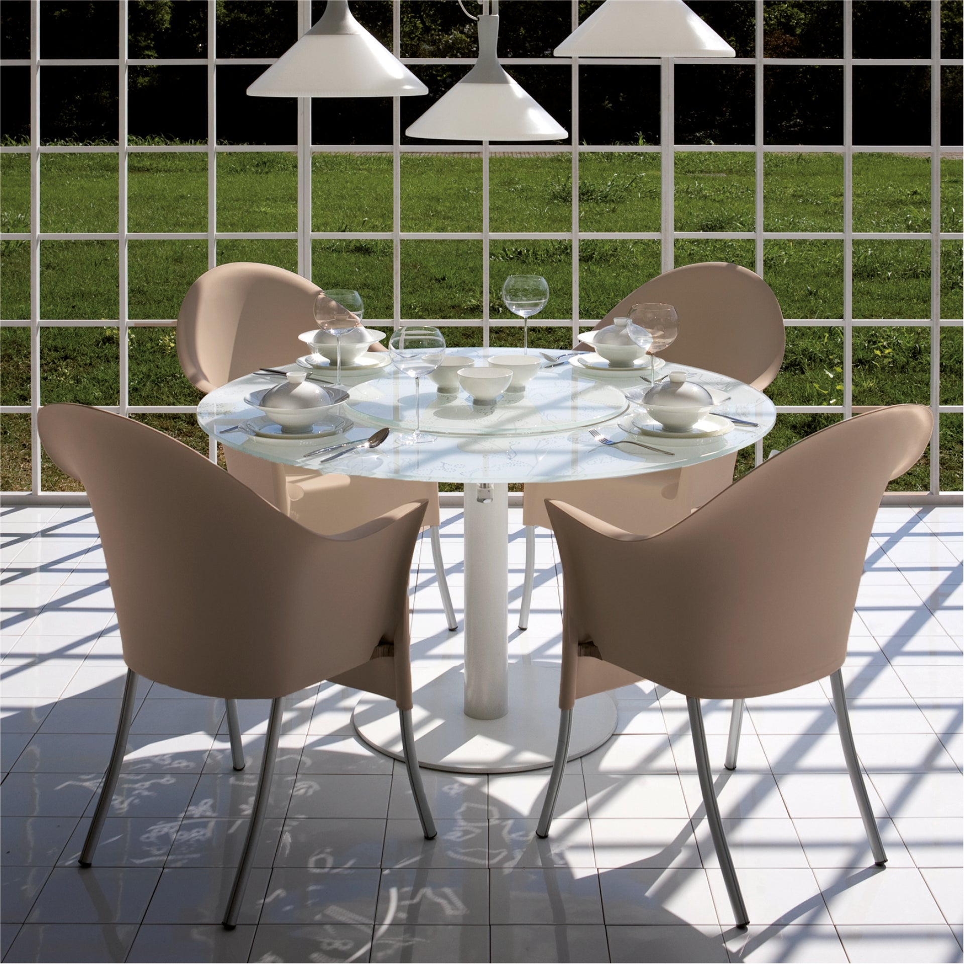 Stoel LORD YO lichtroze