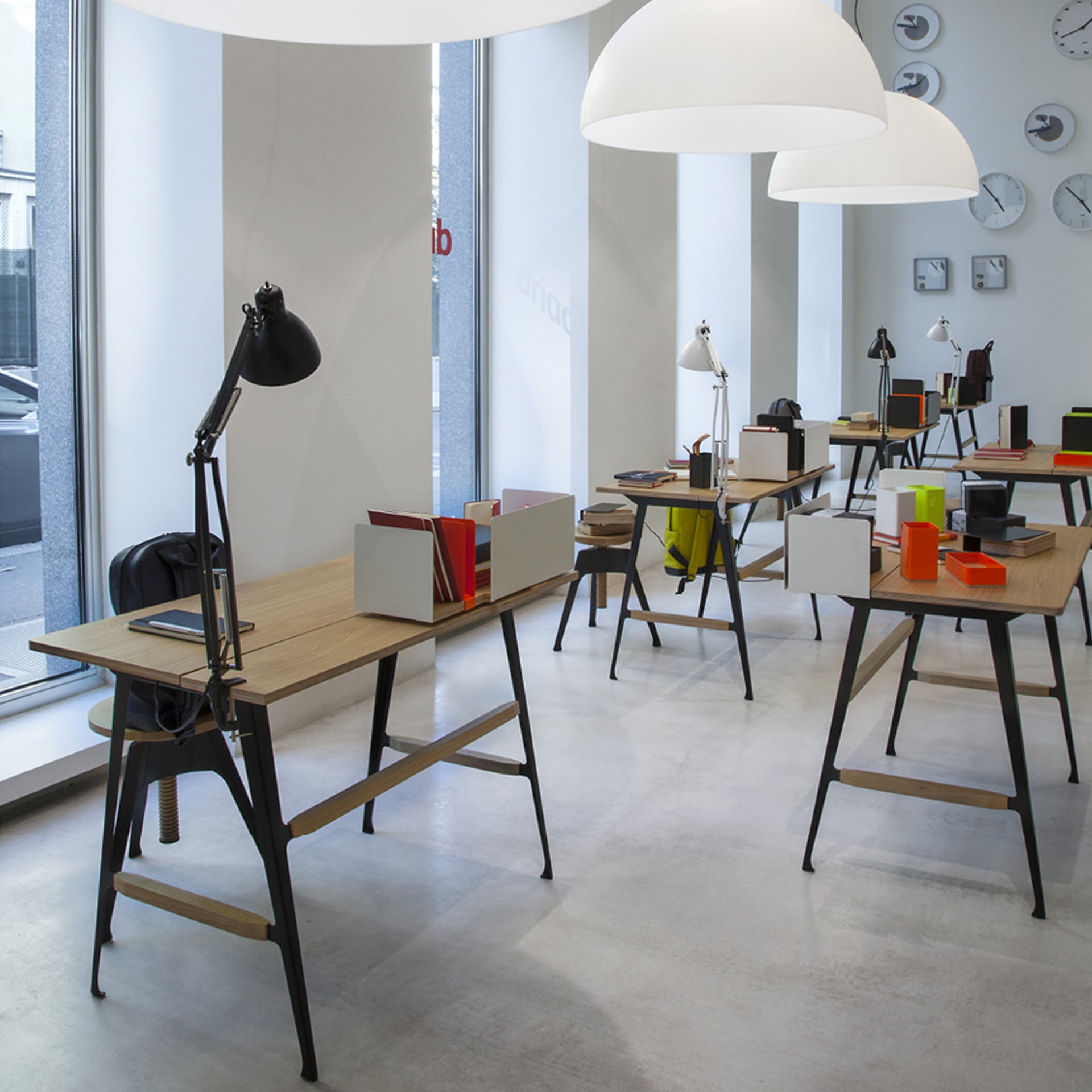 Bureau DRAAGBAAR ATELIER zwart