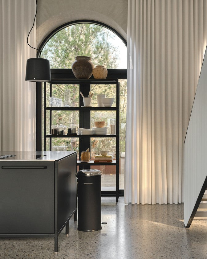 Regal 475 schwarz Metall