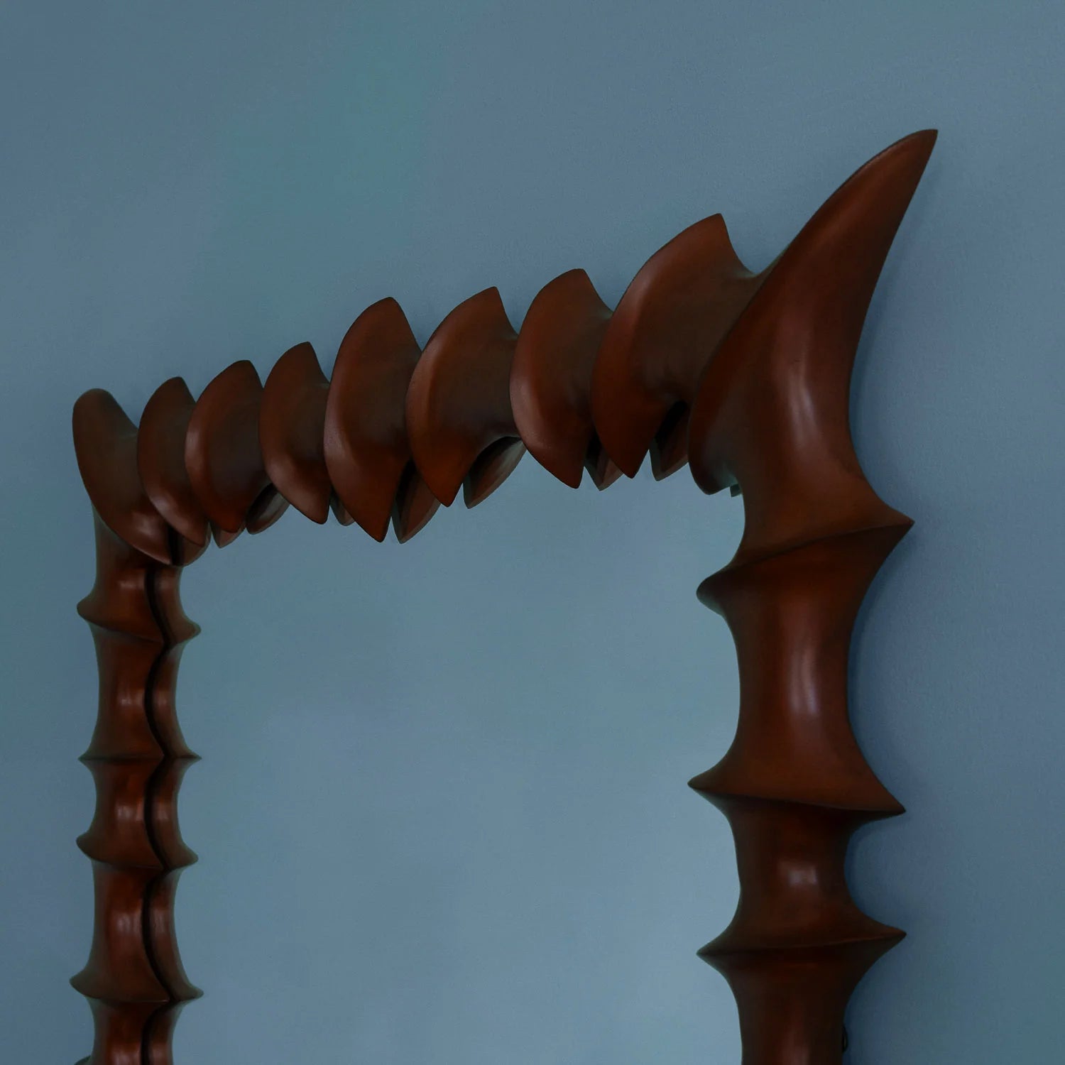 Lustro BRUTALIST aus Buchenholz