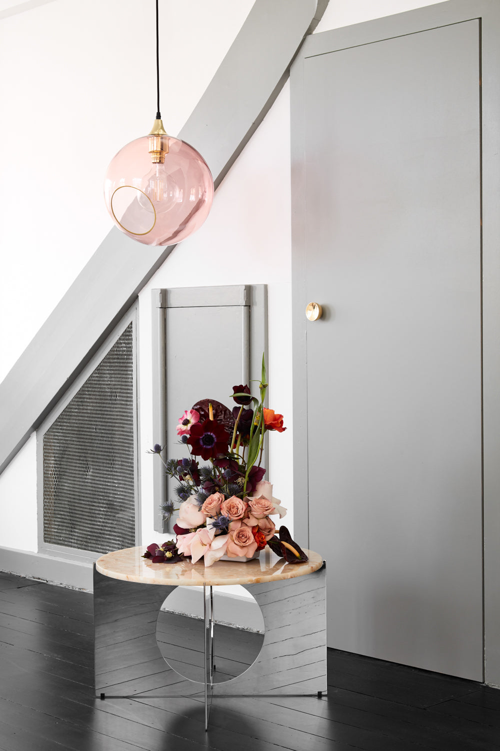 Pendelleuchte BALLROOM rosa mit goldener Veredelung