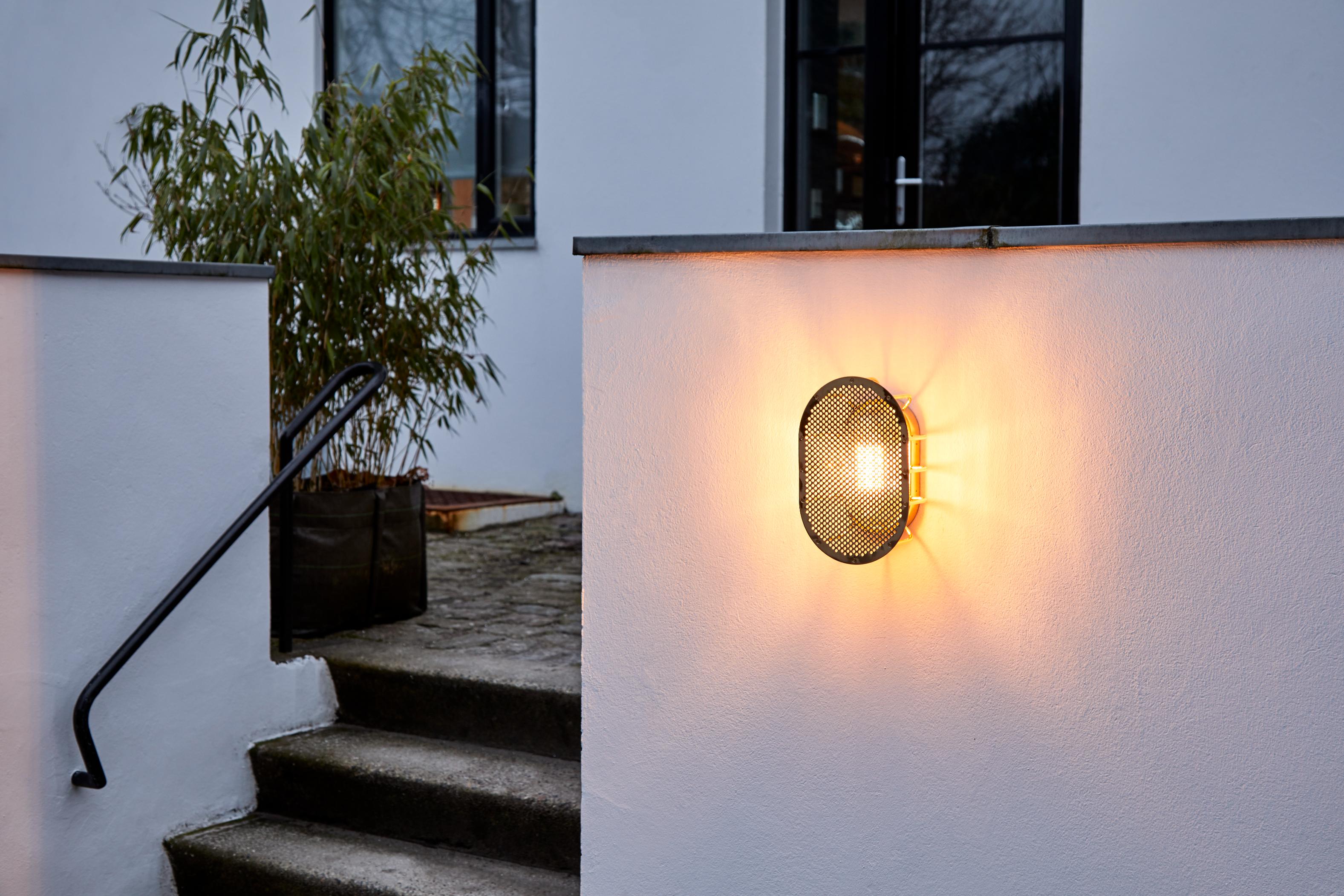 NIGHT RIDER outdoor wall lamp in polished brass