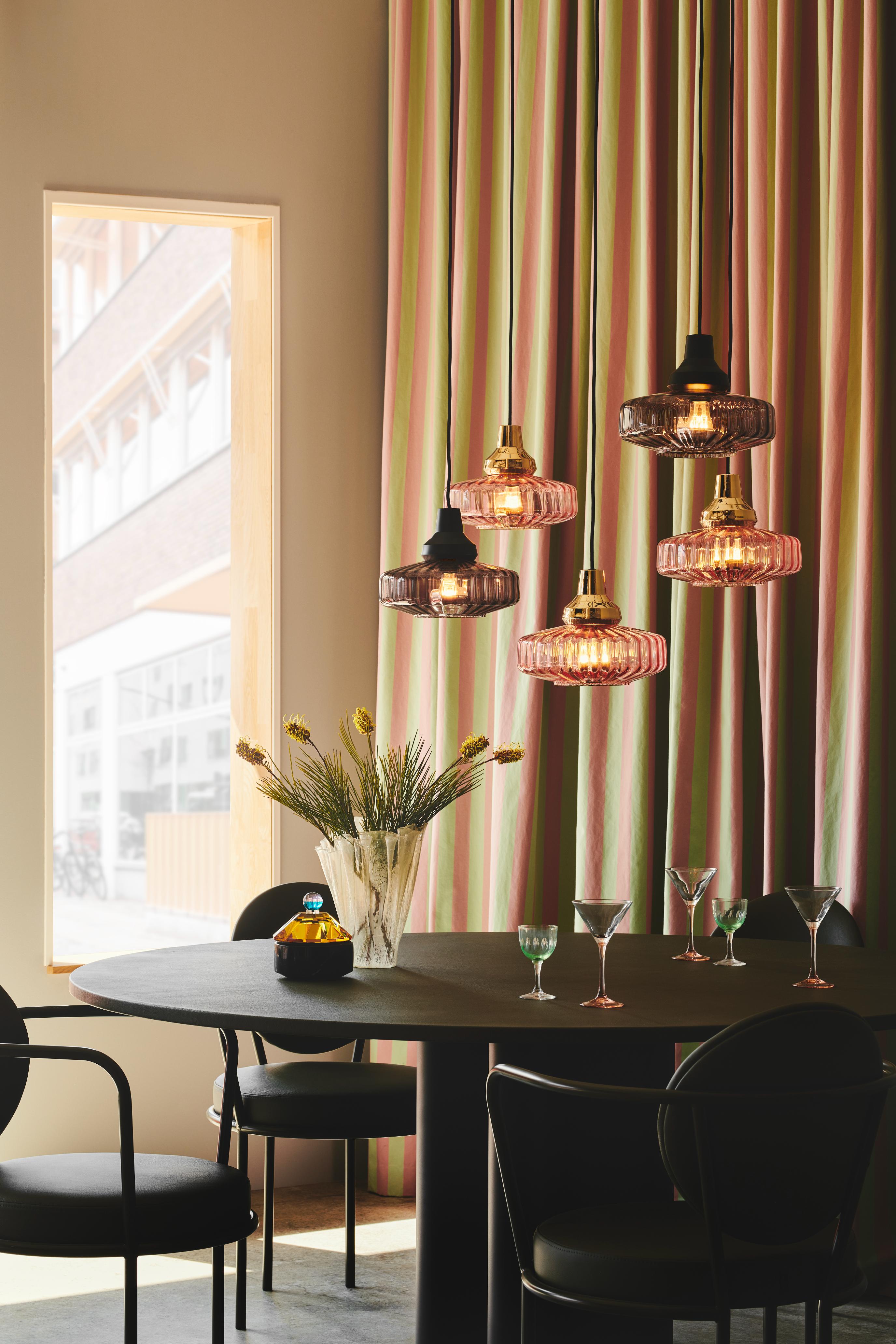 NEW WAVE OPTIC pendant lamp pink glass with gold finish