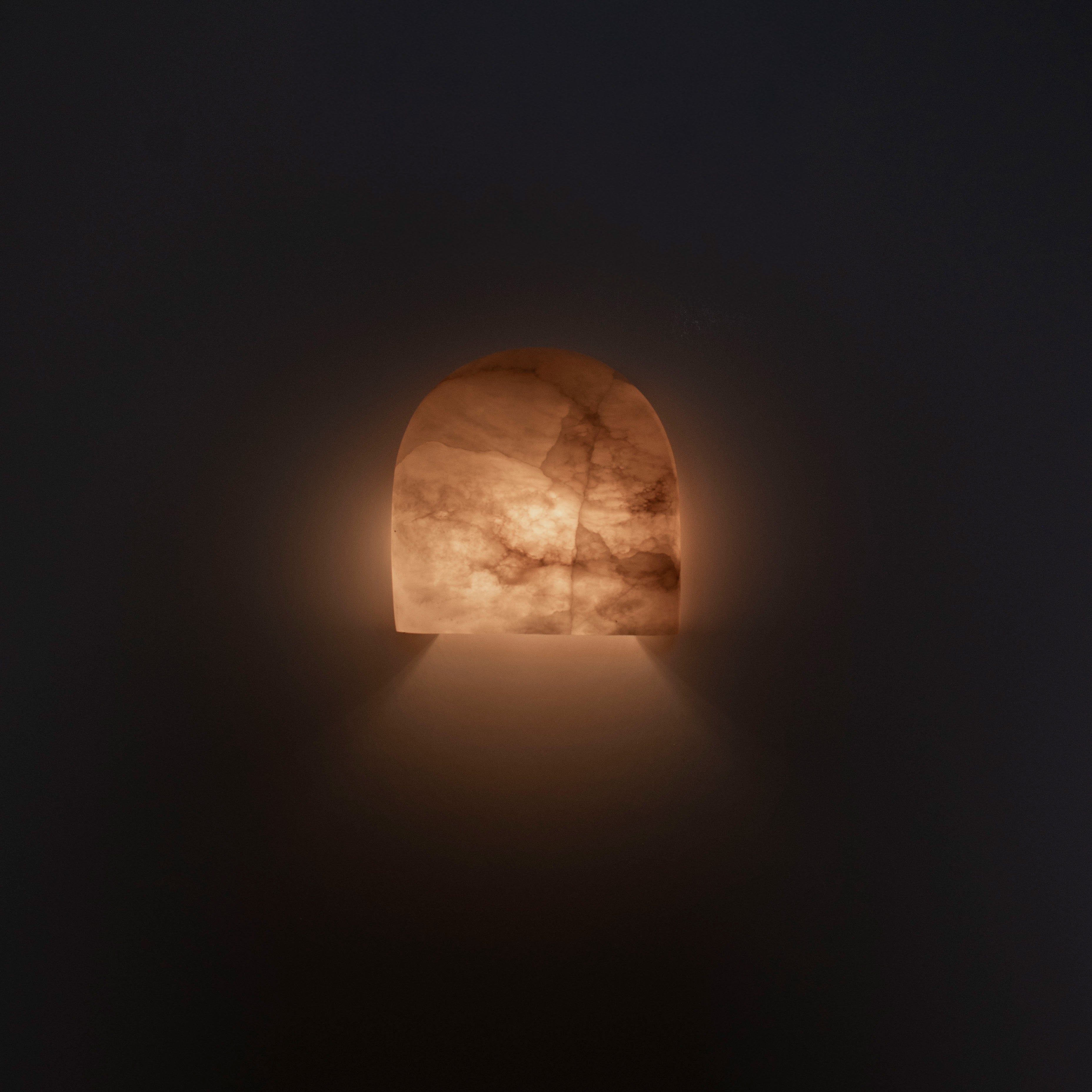 Wandlamp alabaster TAYGETA met matte afwerking