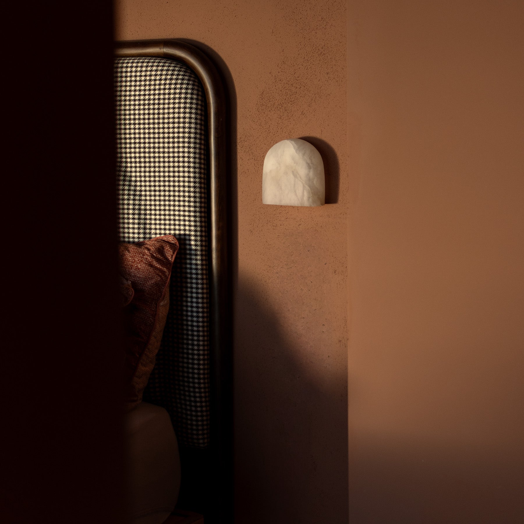 Wandlamp alabaster TAYGETA met matte afwerking