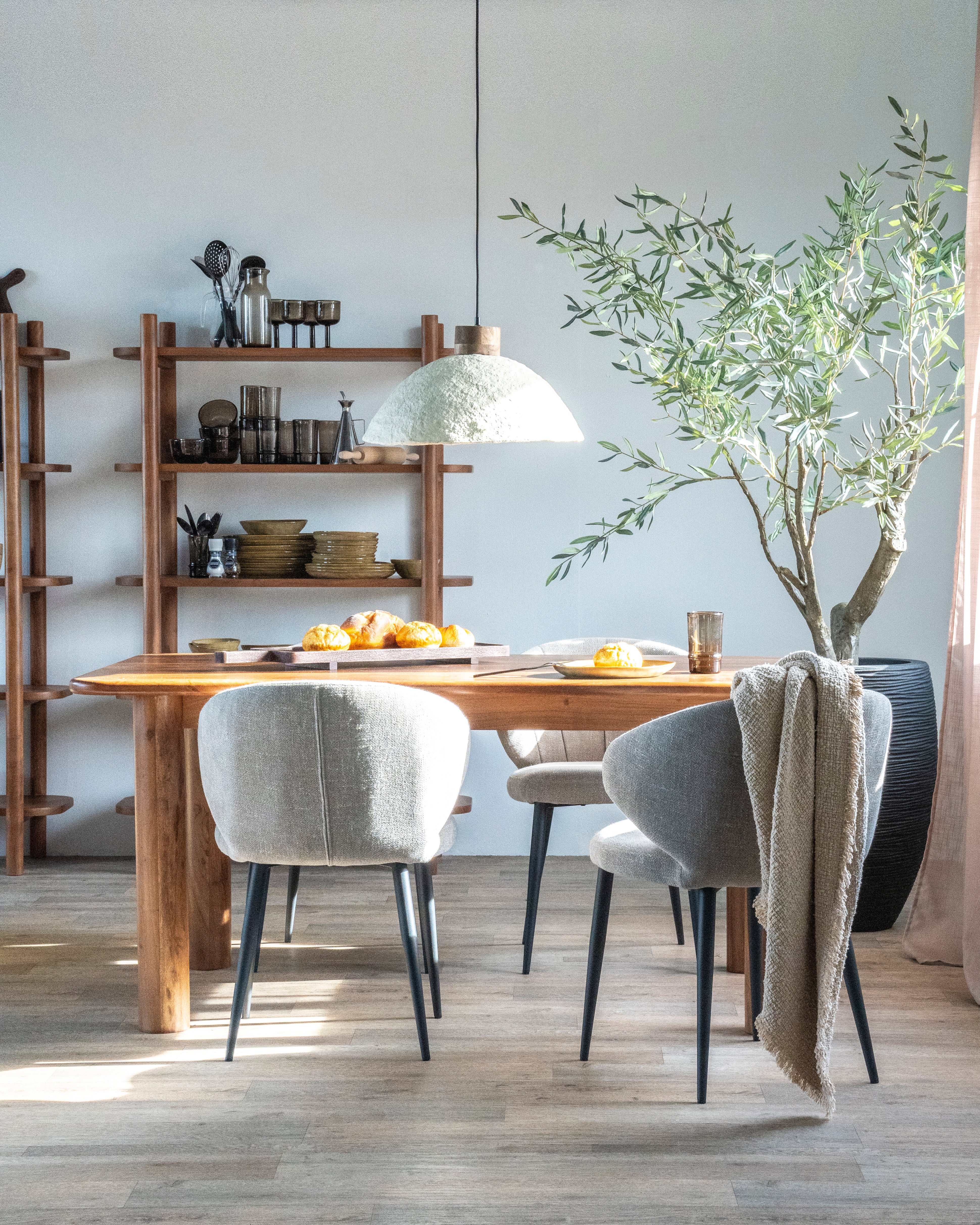 Regale JULIAN drewno akacjowe