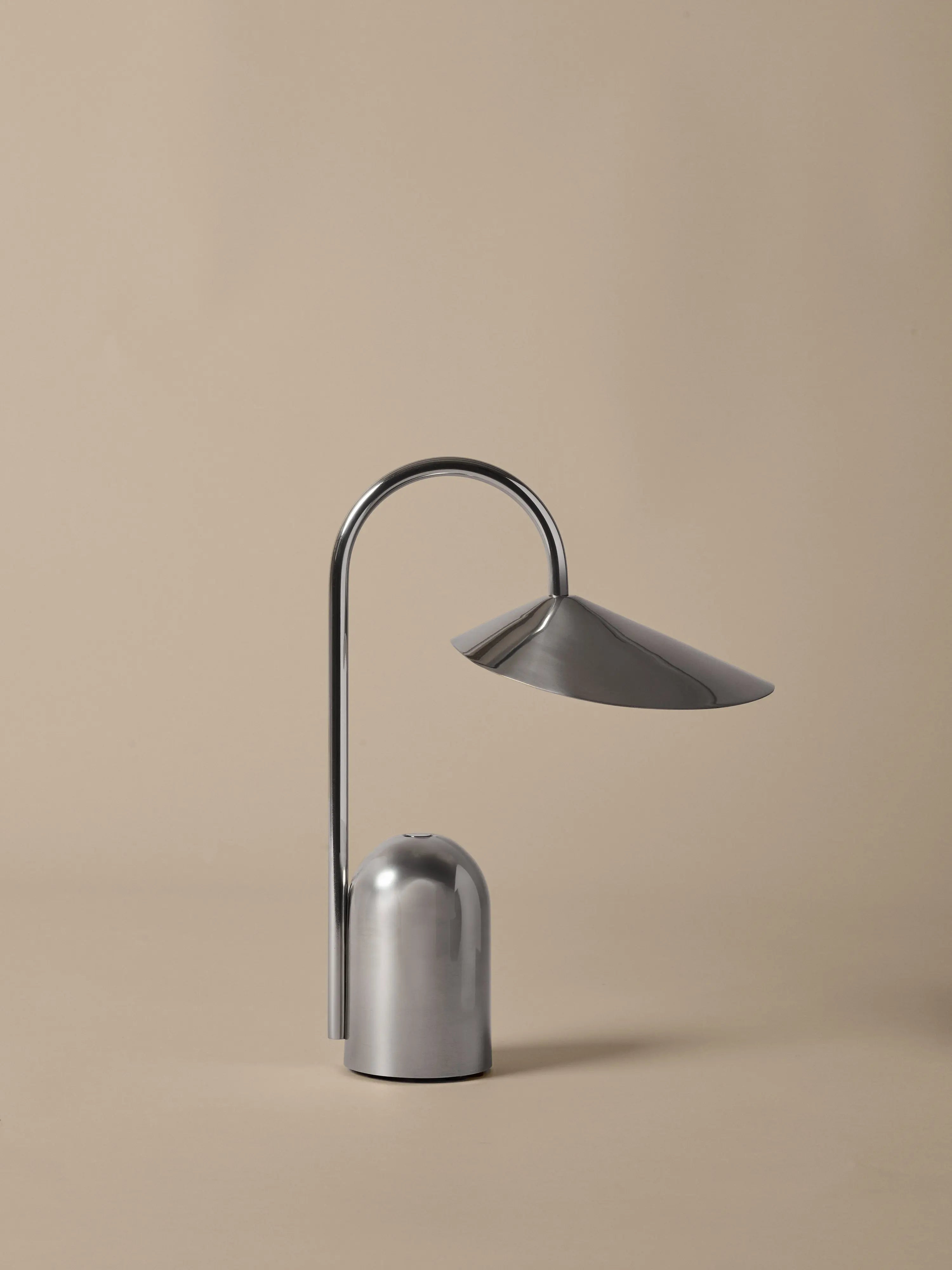 Draagbare lamp ARUM staal