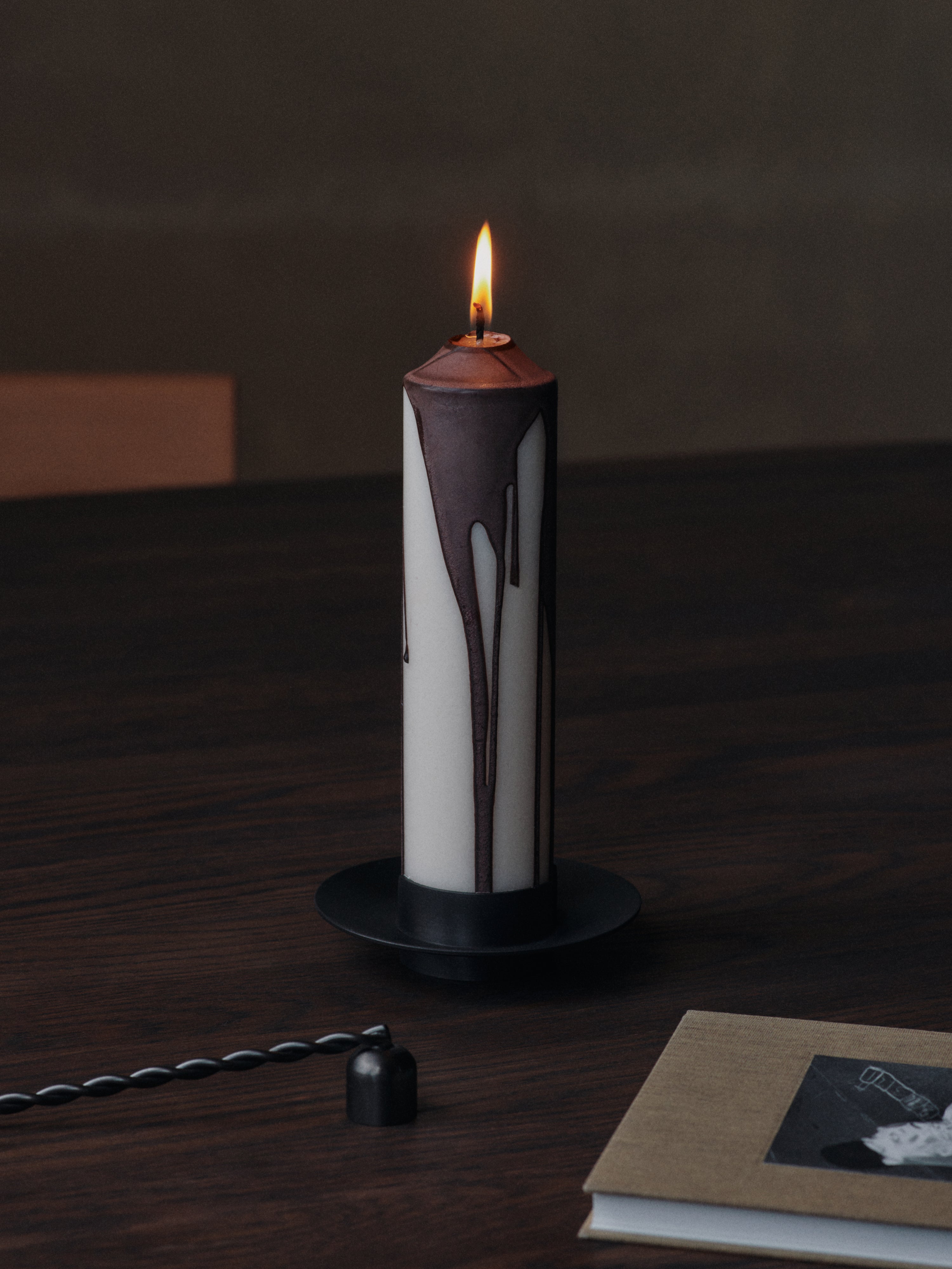 DRYP kaars beige met bruin