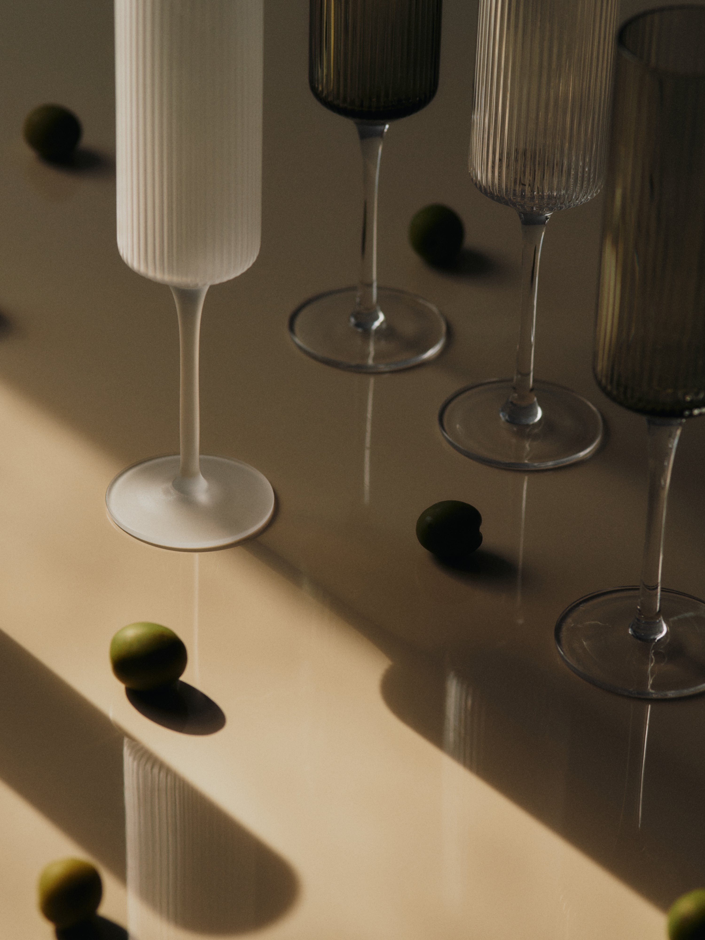 Set von Sektgläsern RIPPLE FLUTES aus Glas