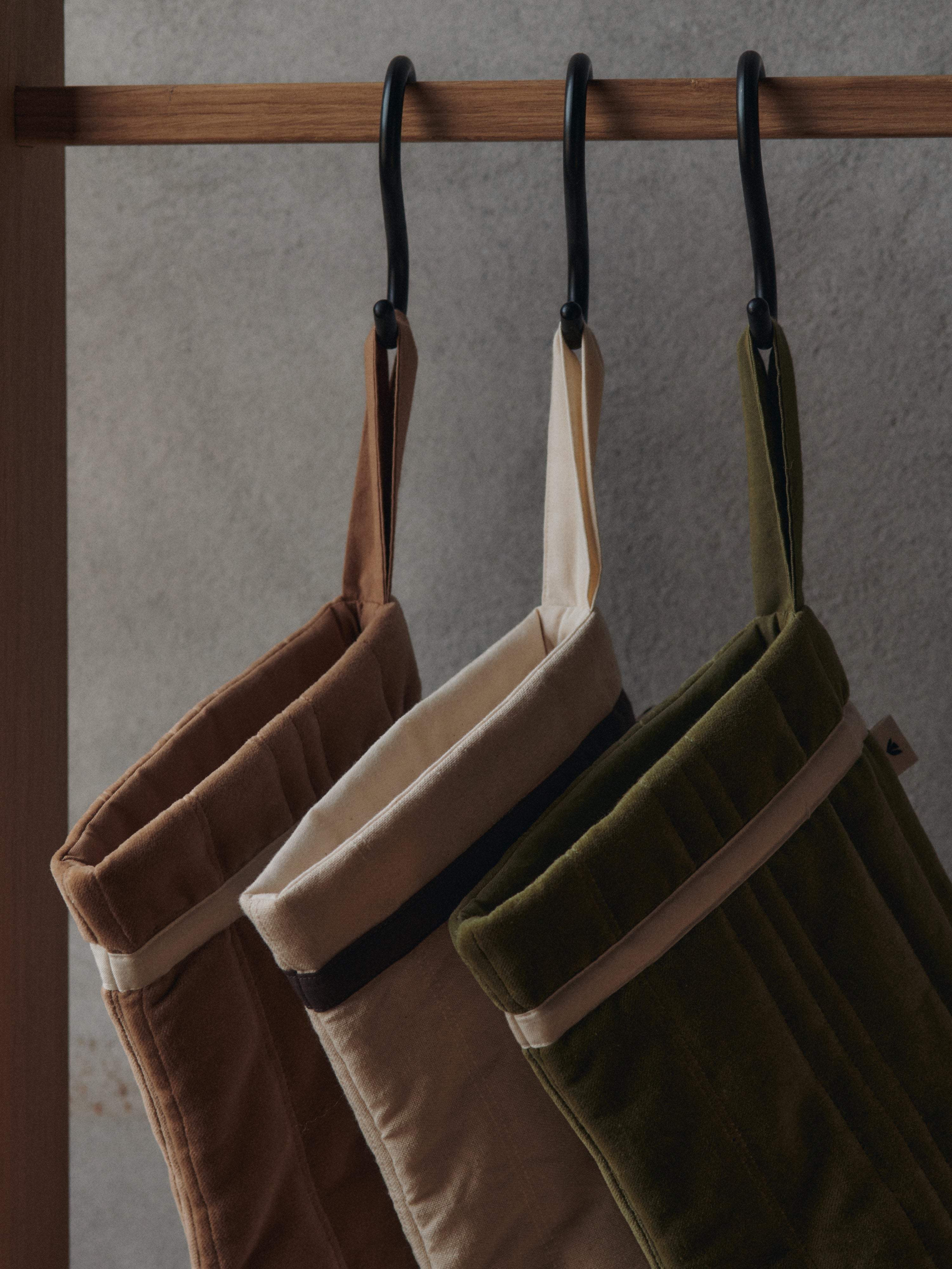 Skarpeta voor cadeaus VARI GEQUILTE KERSTKOUSE groen met wit