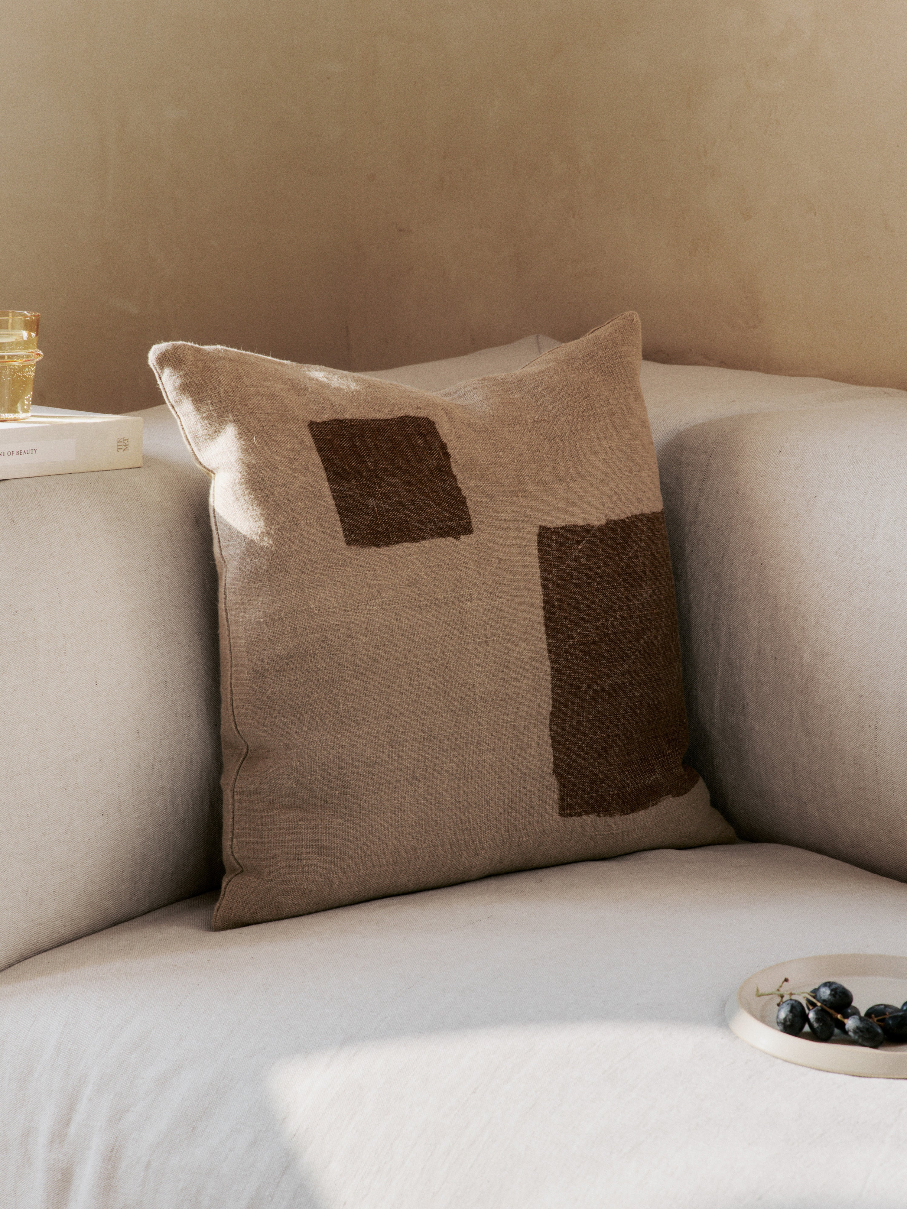 Dekokissen OLEO beige mit braun