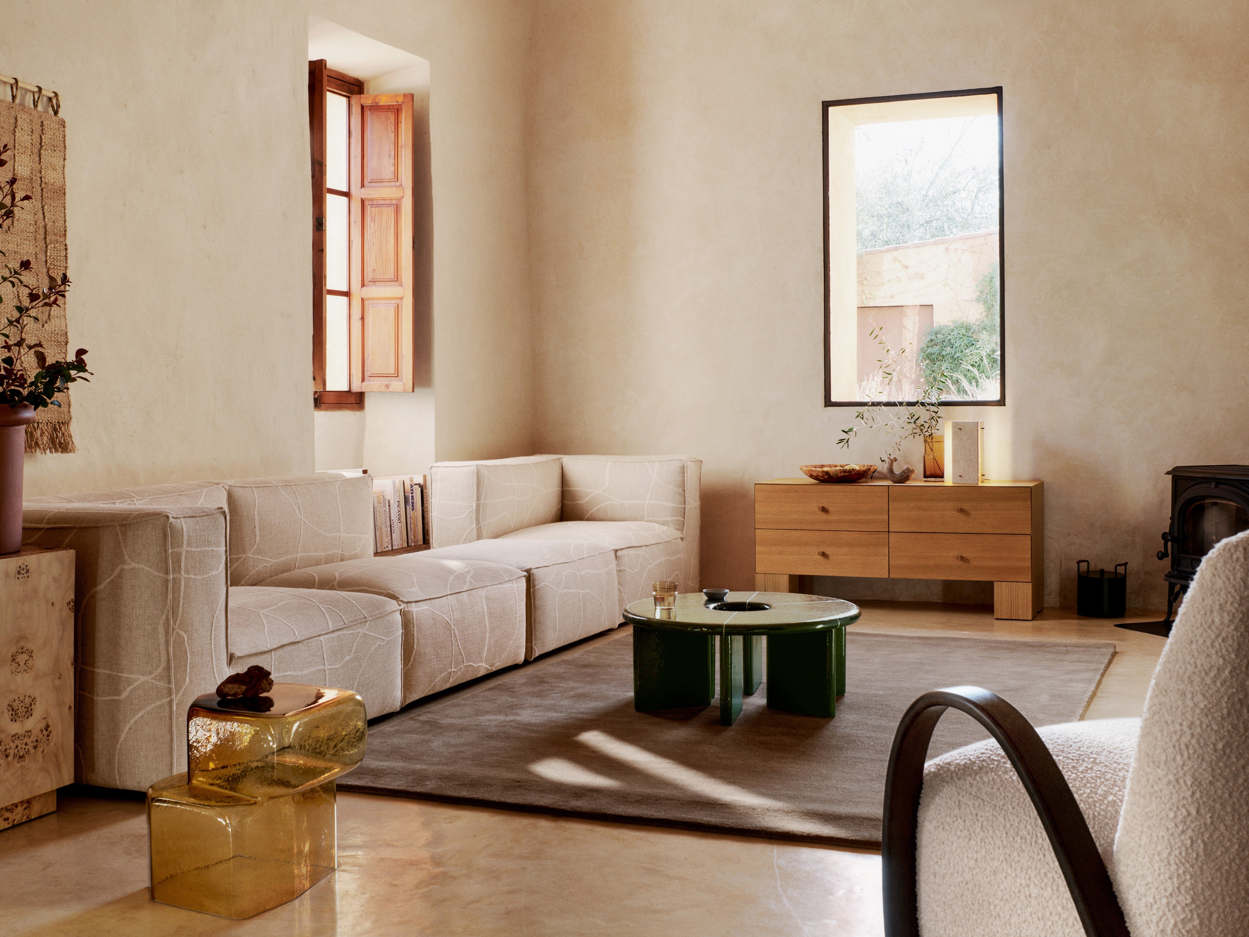 Amberkleurige glazen tafel OSCIL