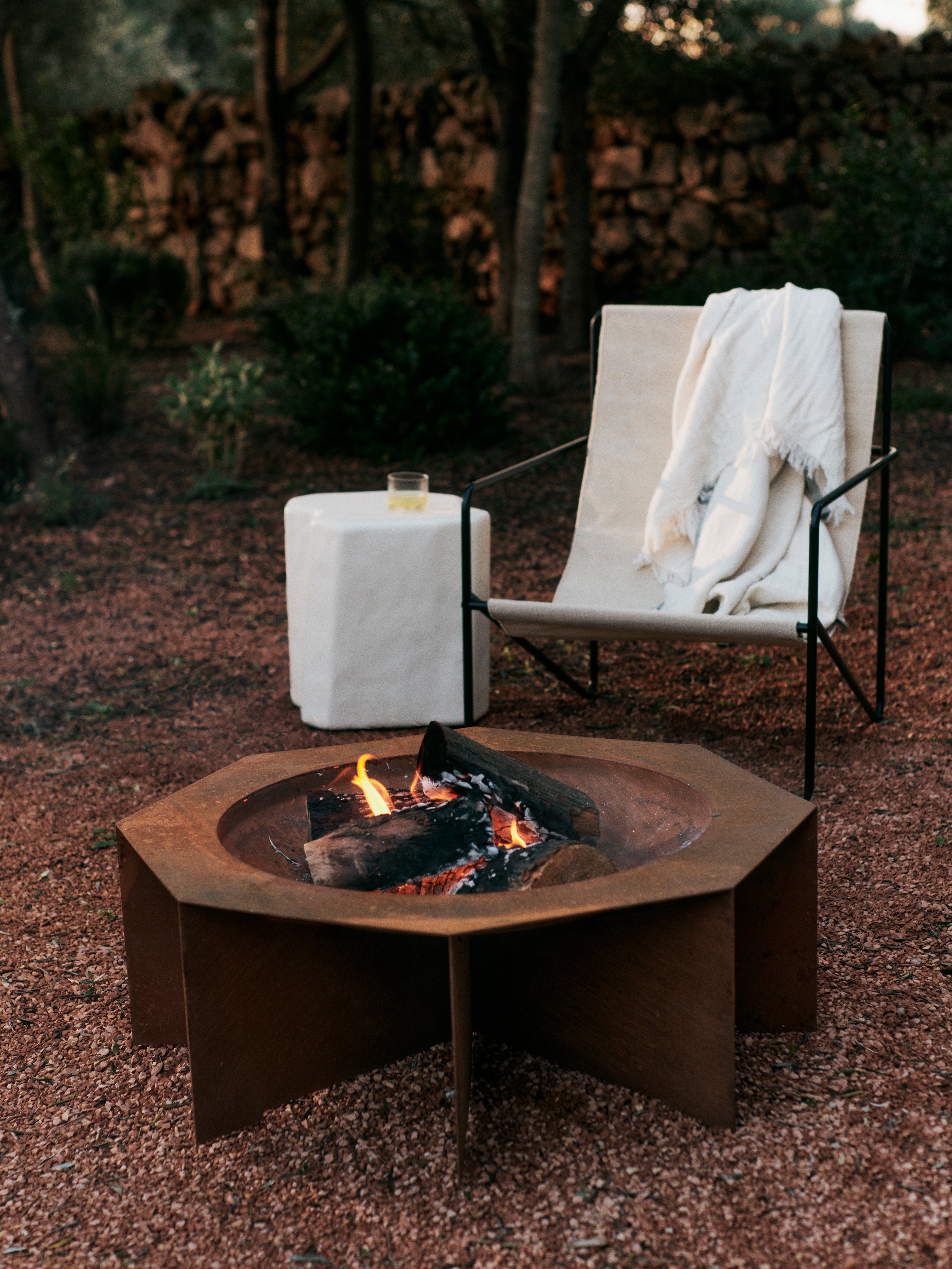 Tuinstoel DESERT beige met zwarte basis
