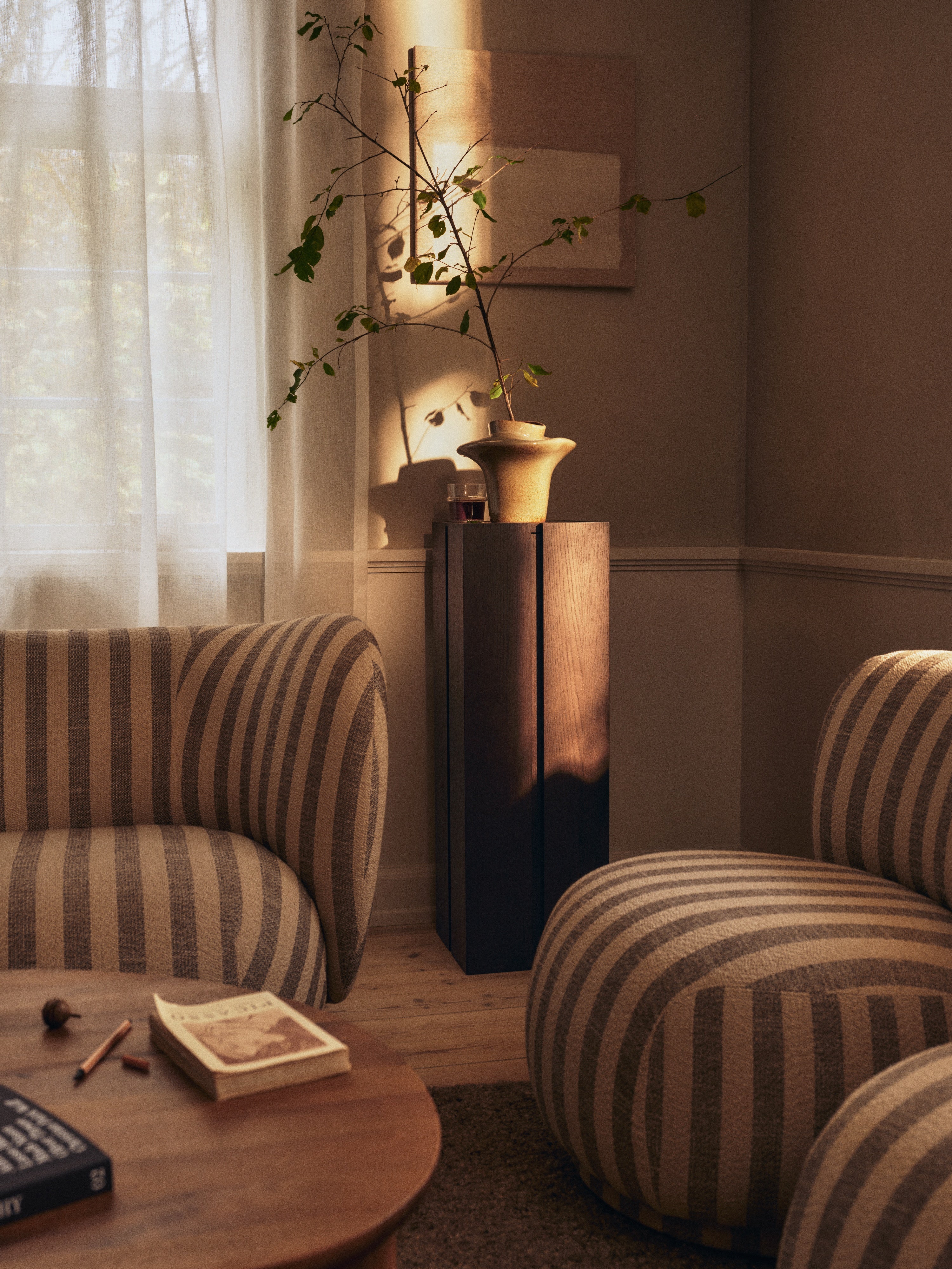 Sofa 3-Sitzer RICO Louisiana schokoladenbraun mit sandfarbenem Bezug