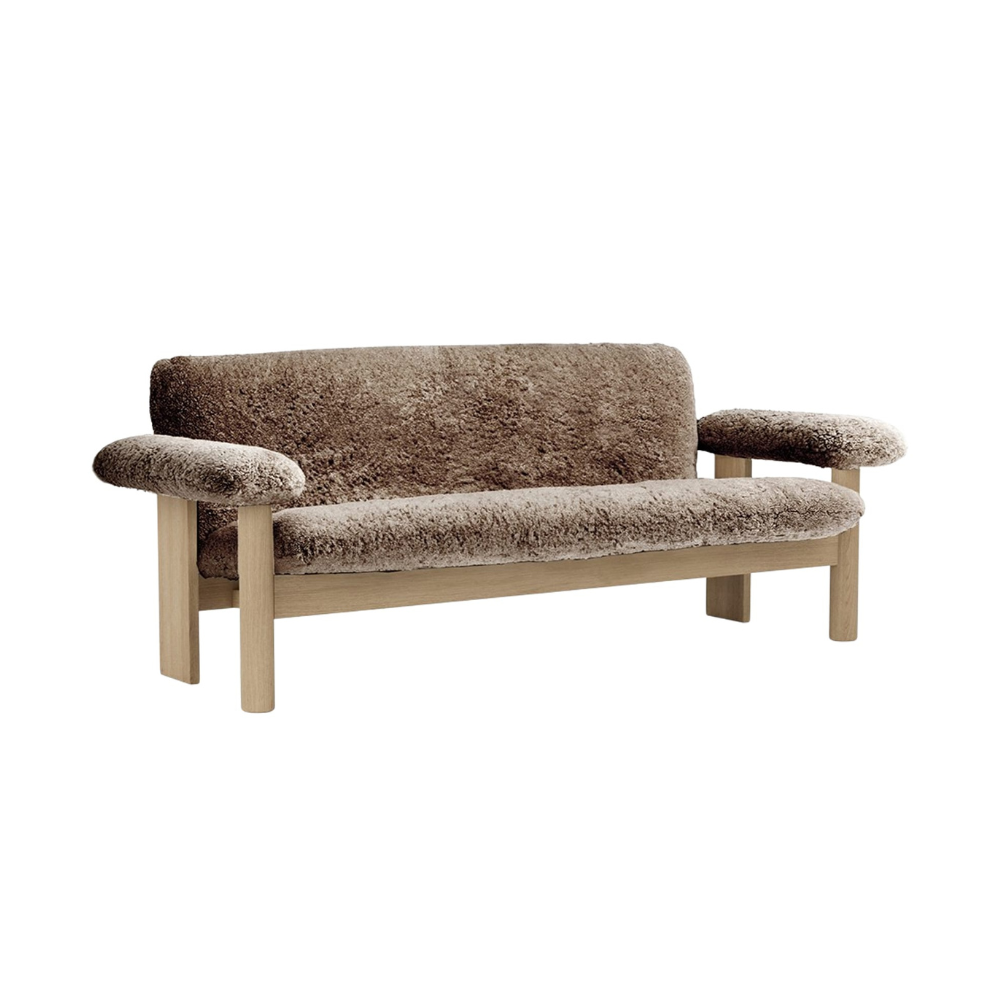 Sofa BRASILIA bruin schapenleer met eiken basis