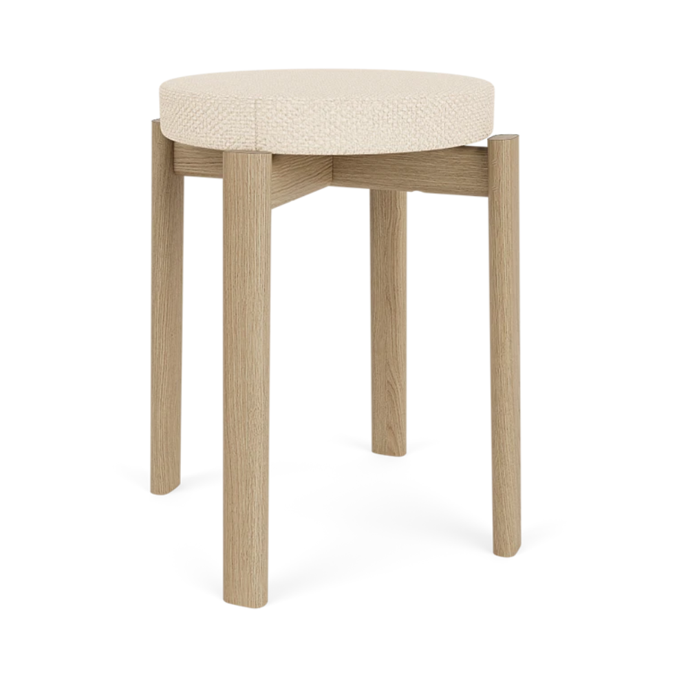 PASSAGE cream stool with oak base