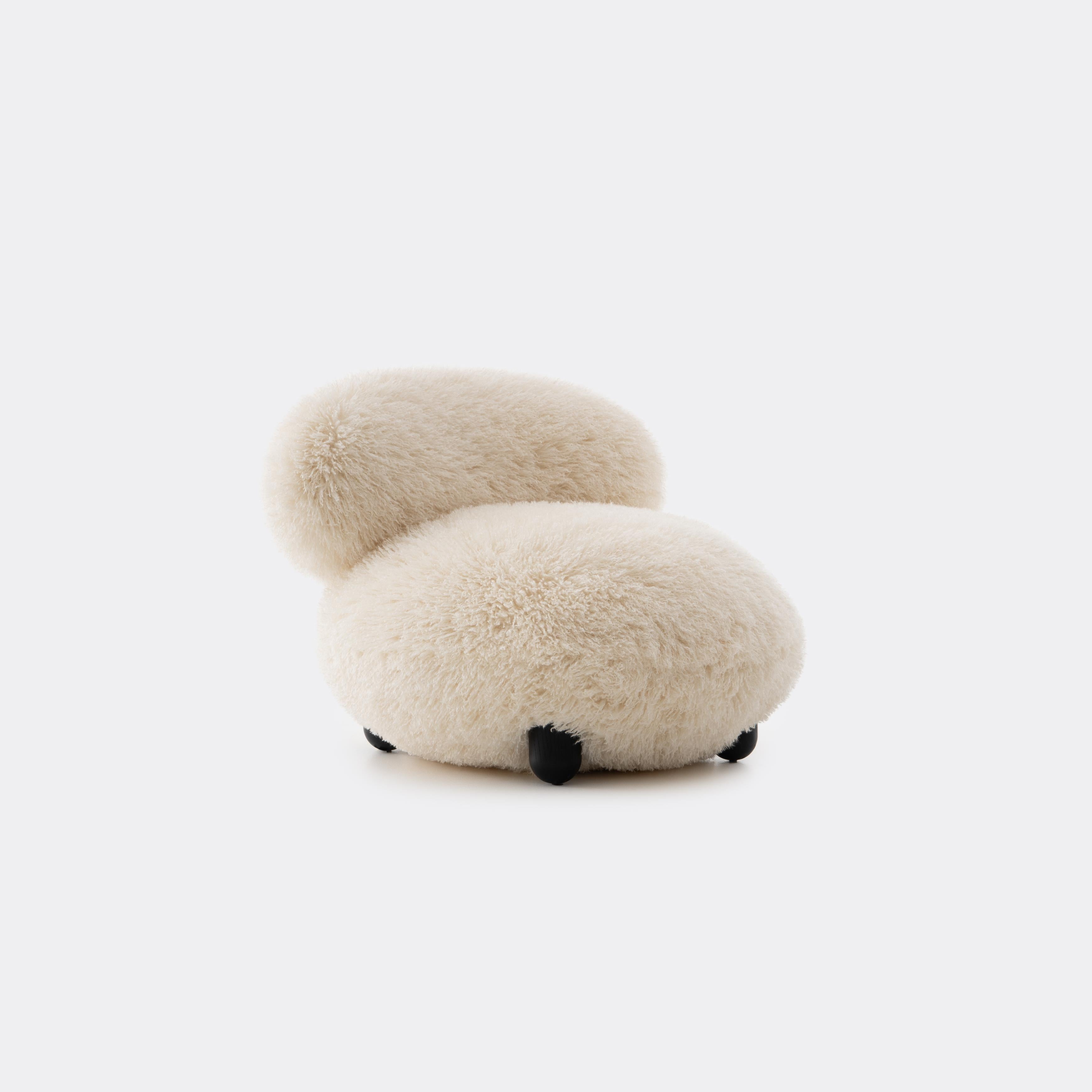 Fauteuil FLOCK - FLUFFY EDITIE kunstbont met houten basis