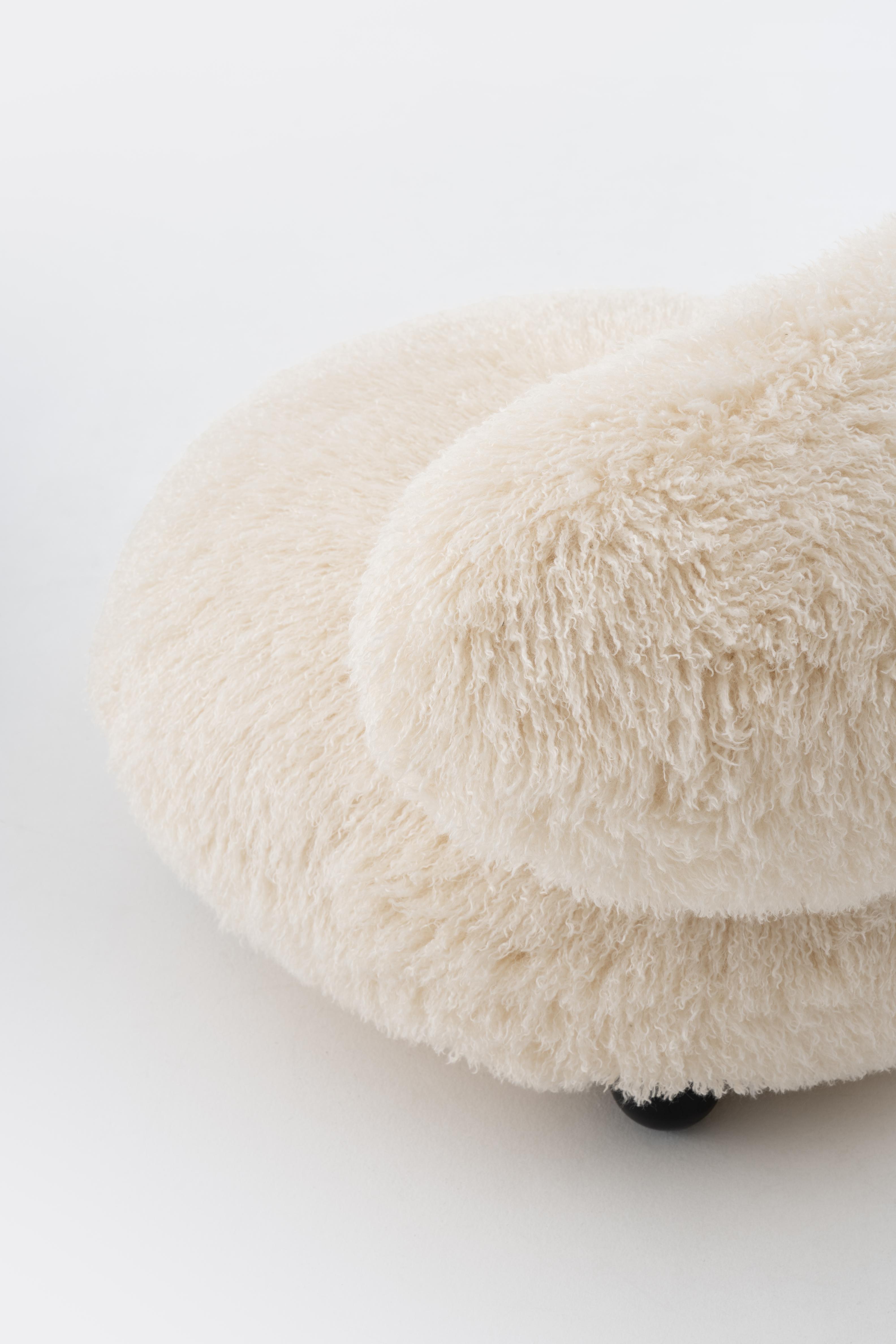 Fauteuil FLOCK - FLUFFY EDITIE kunstbont met houten basis