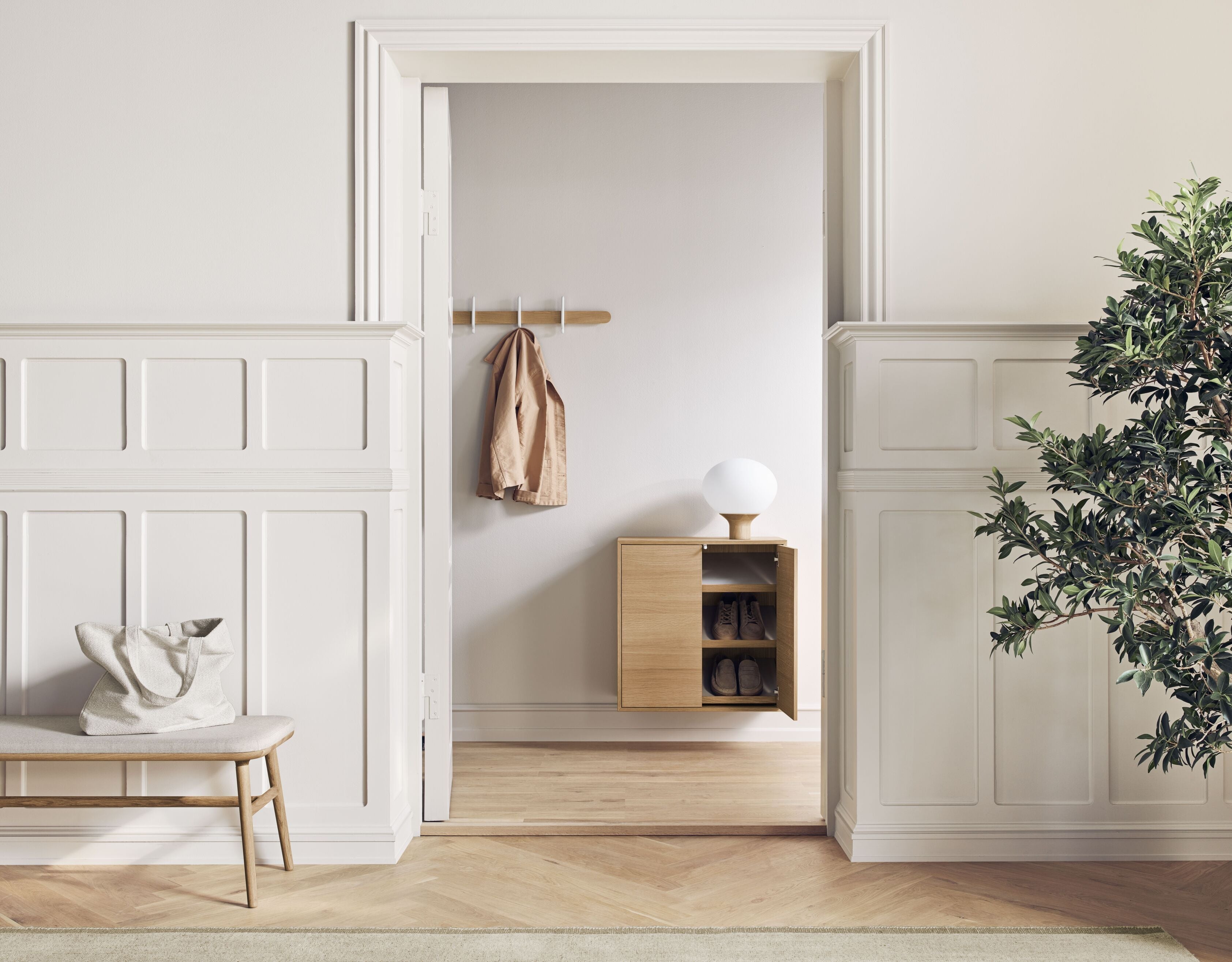 Schuhregal -Eichenfurnier