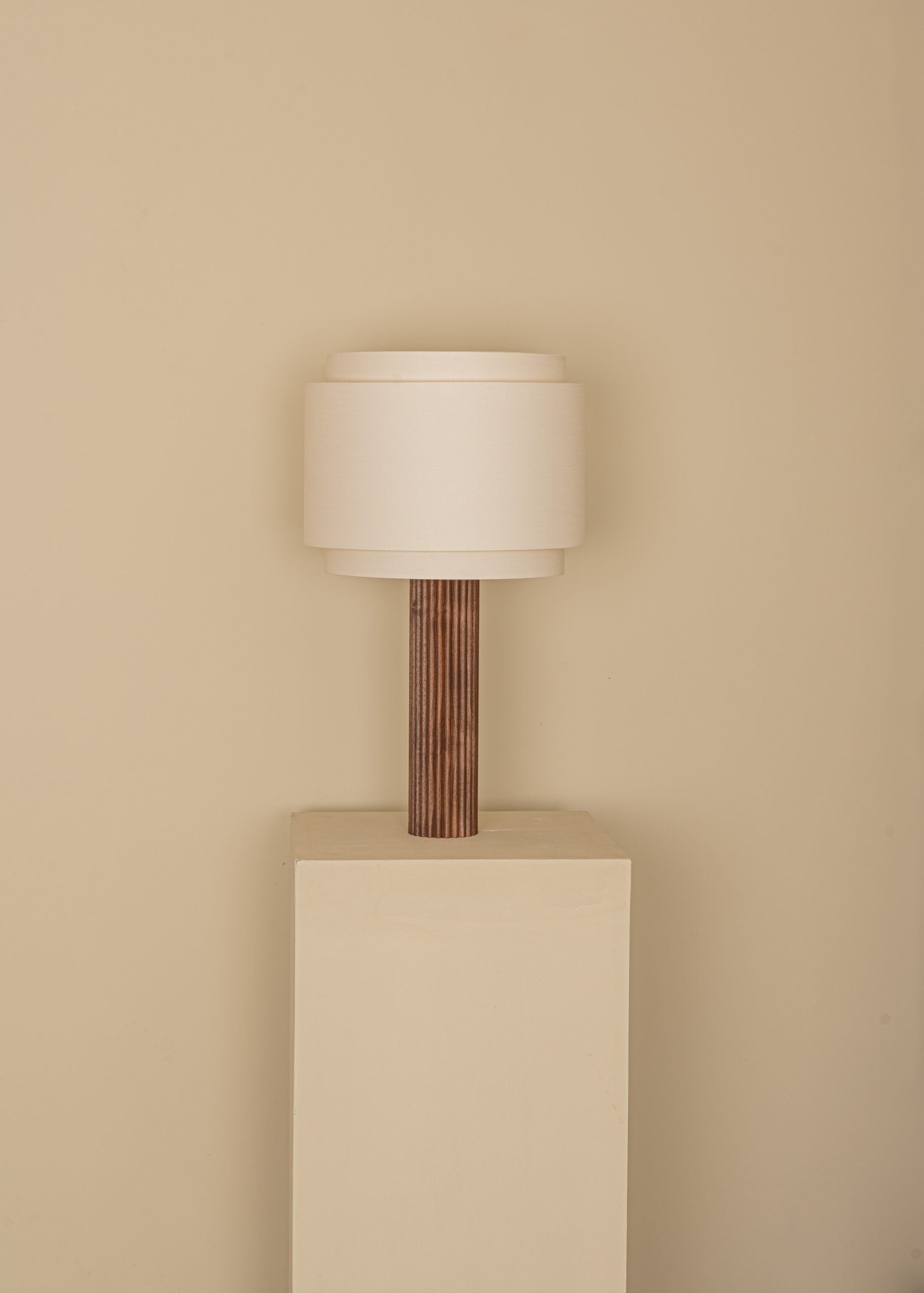 FLUTA DOUBLE Table Lamp Walnut Wood