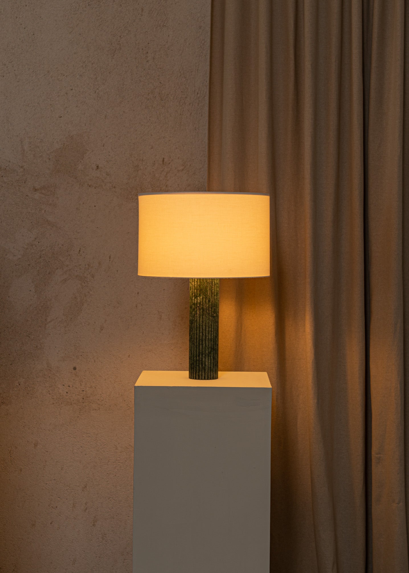 Table lamp FLUTA green marble
