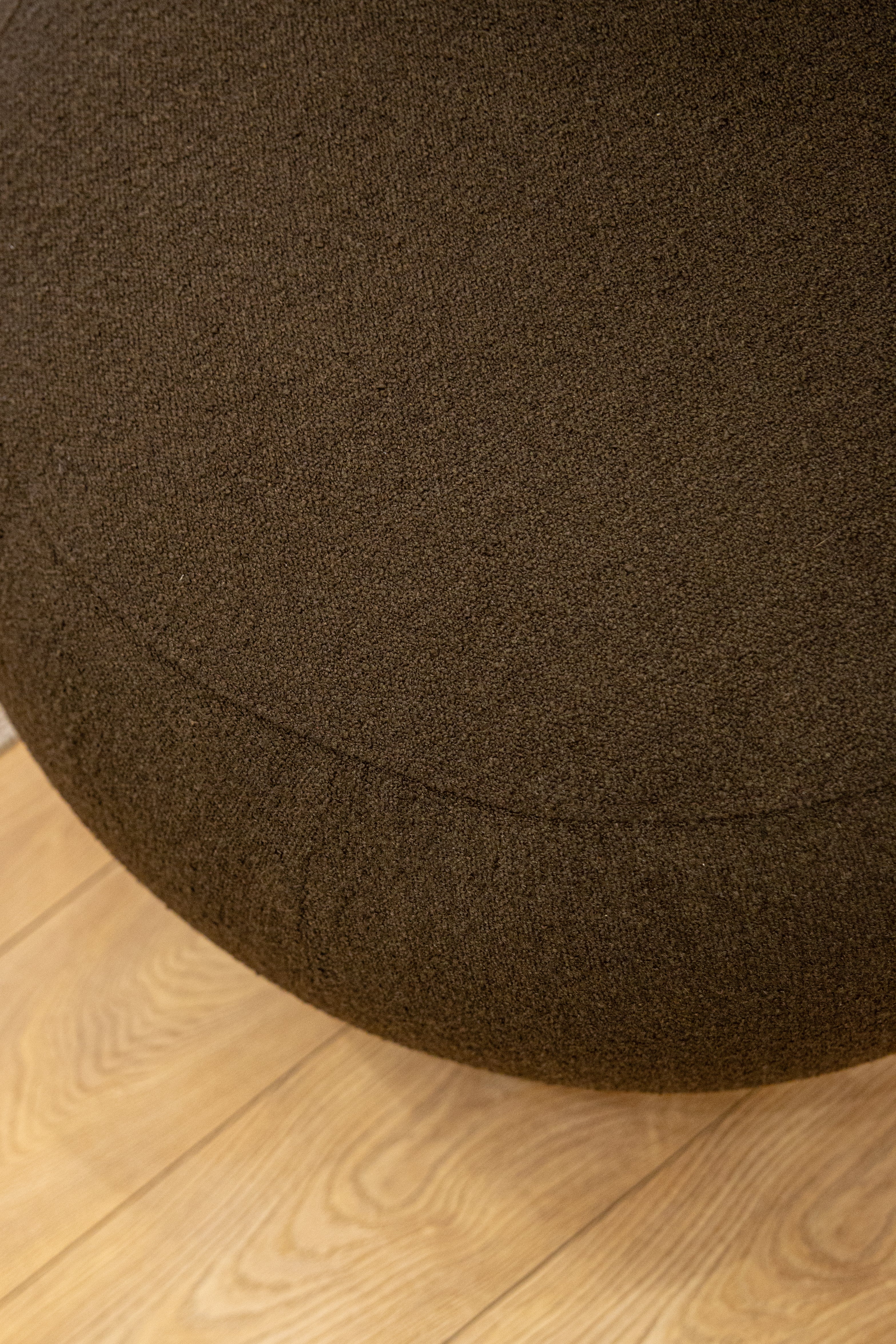 Draaistoel MILO in chocolade boucle