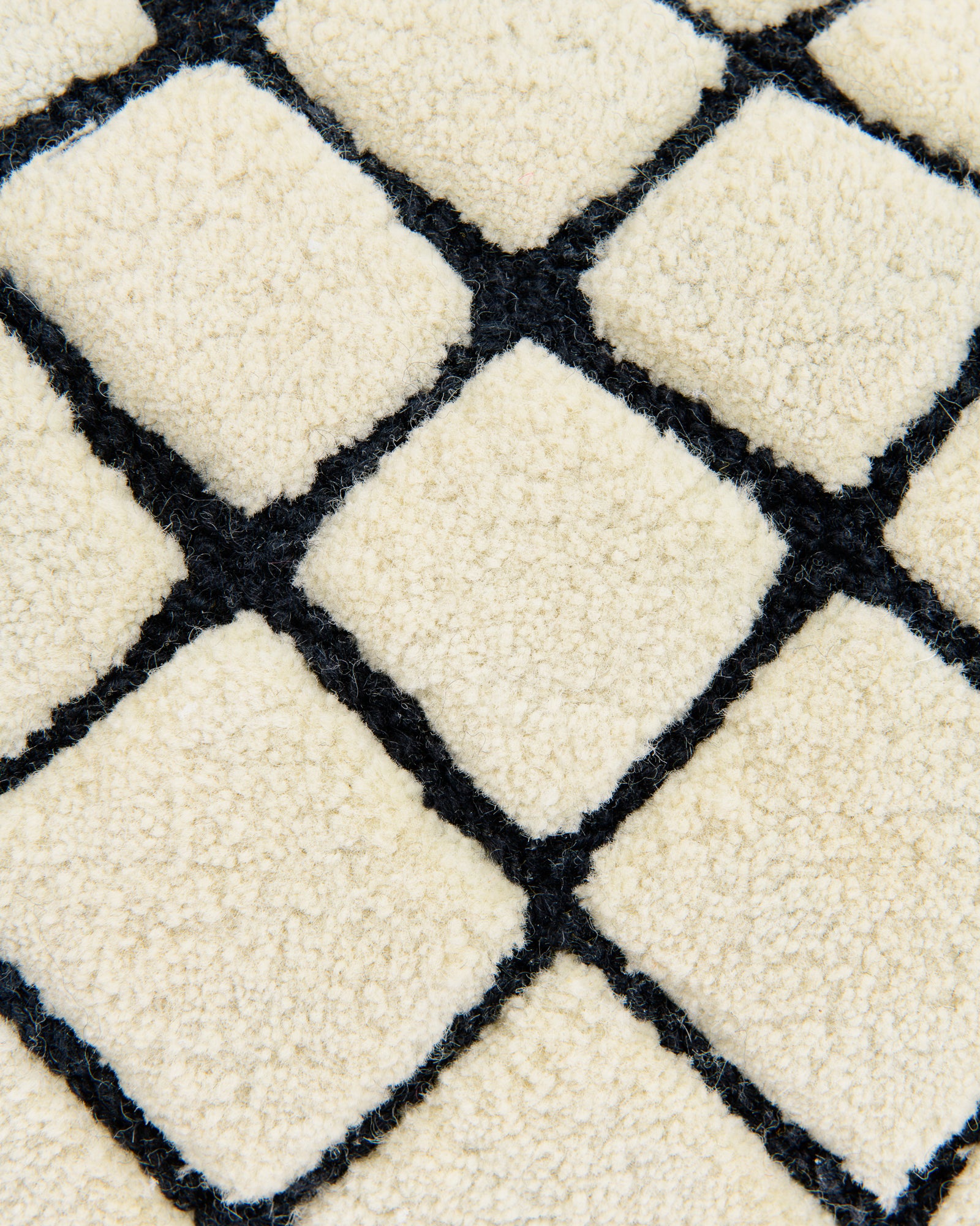 Decoratieve kussen GRID SLIM gebroken wit met zwart