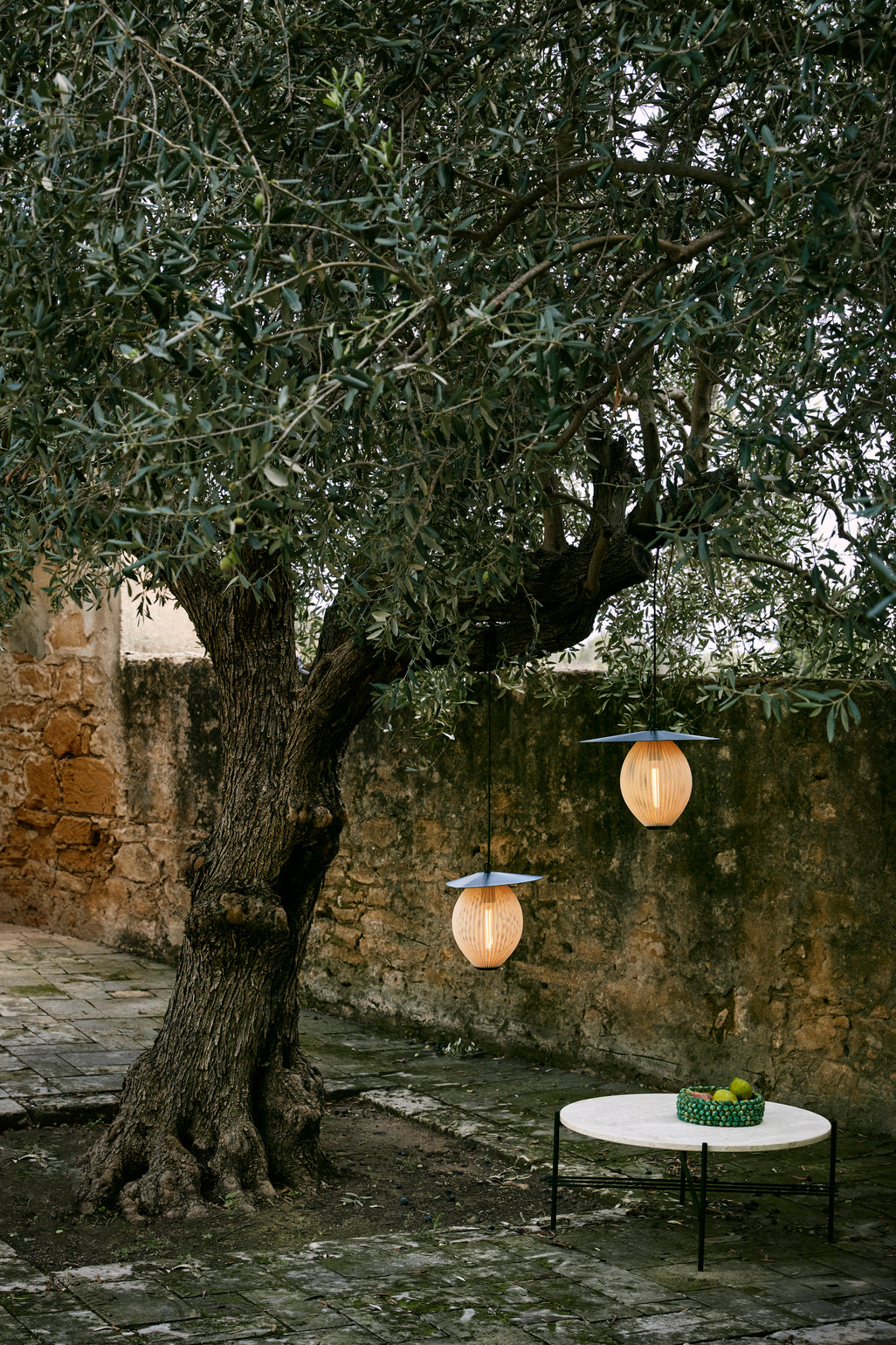 SATELLITE white outdoor pendant lamp