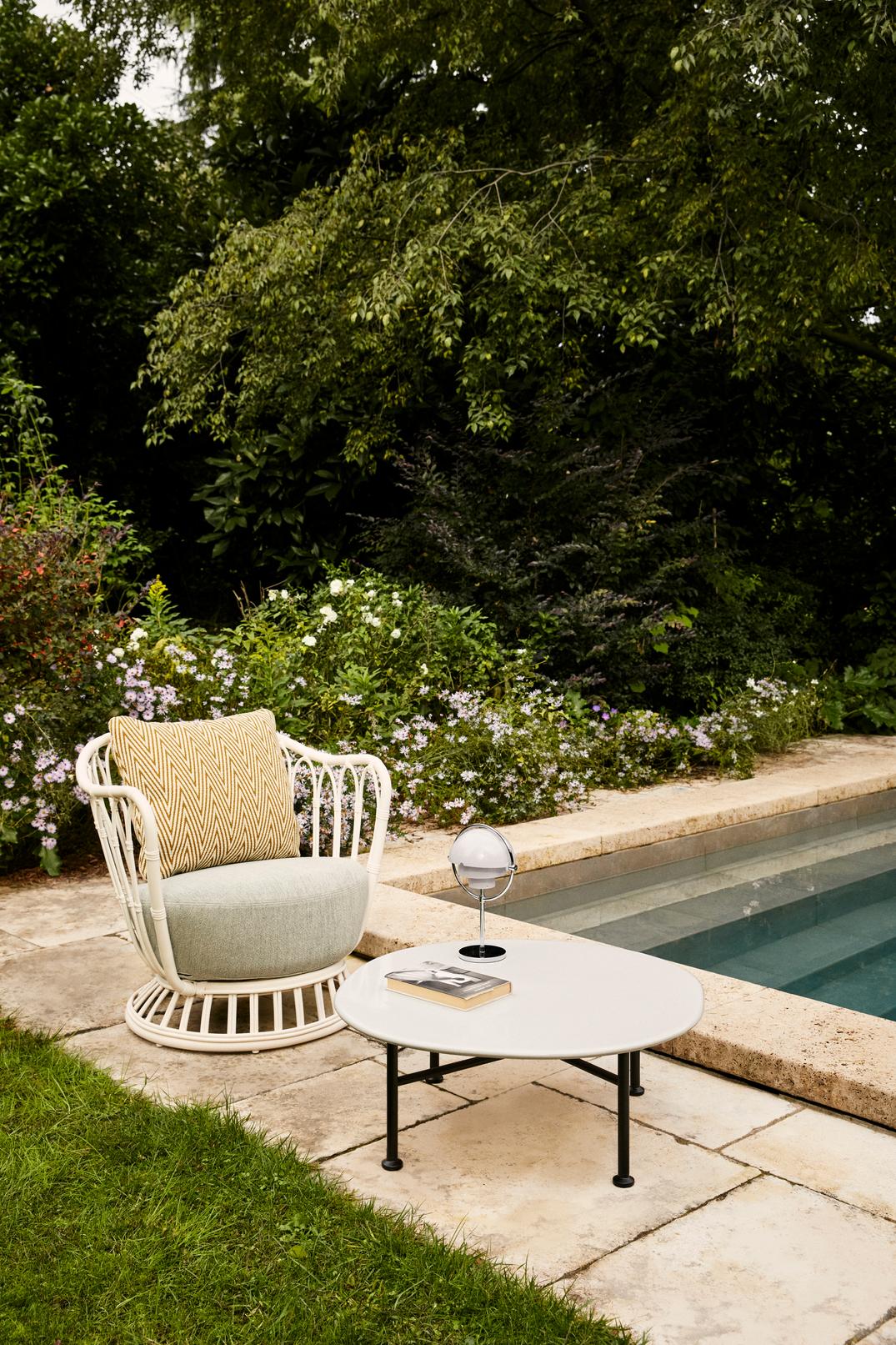 Gartenstuhl GRACE gepolstert mit schwarzem Gestell