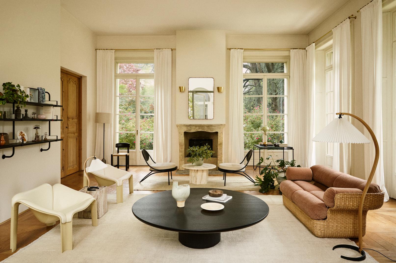 Beiger Travertin Couchtisch EPIC