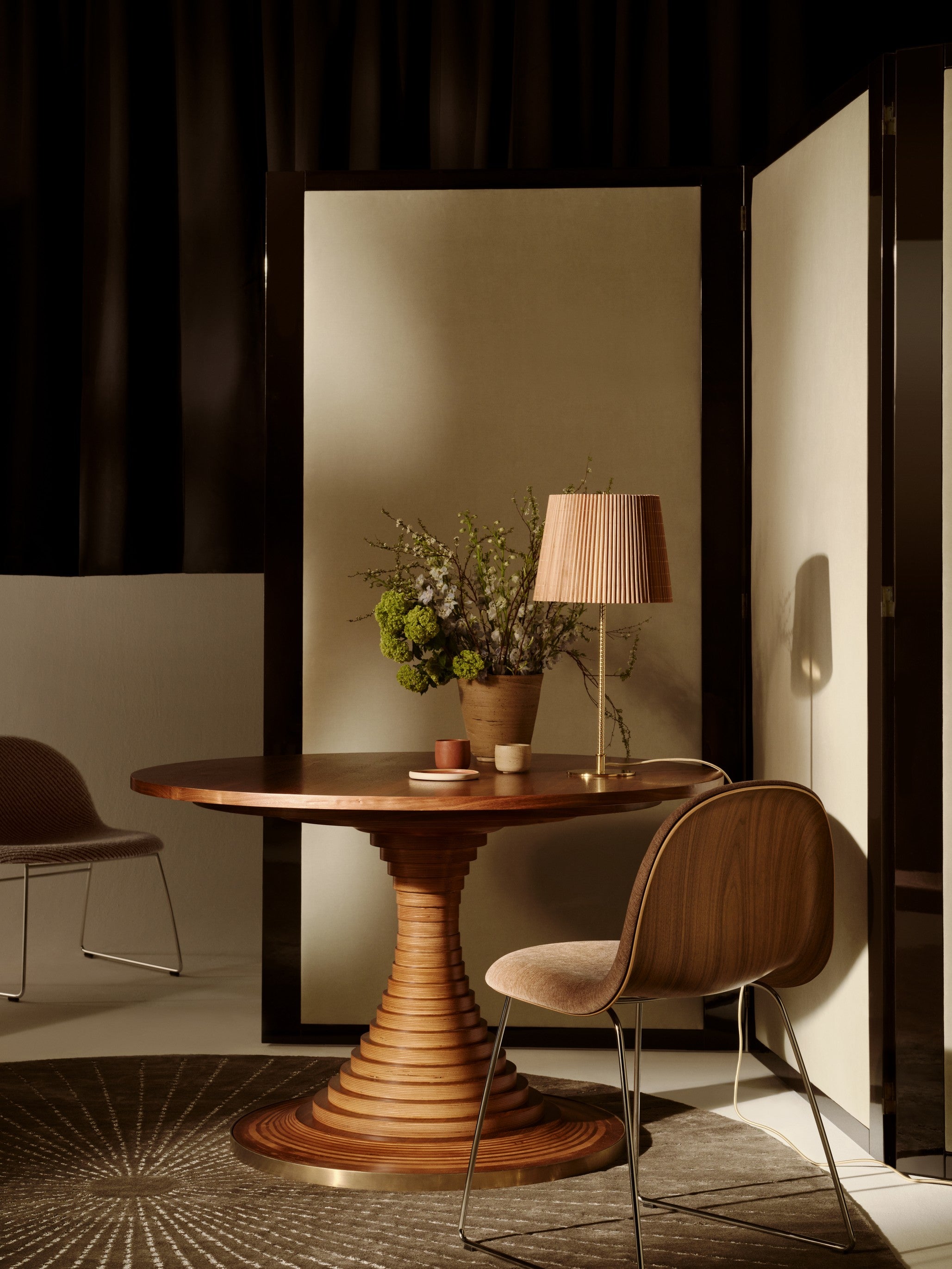 Ronde tafel TAVOLO notenhout