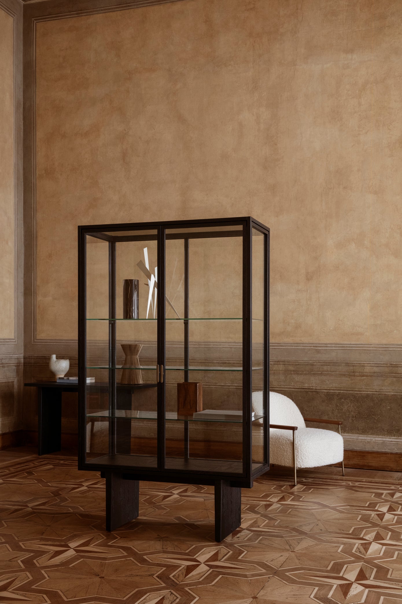 Glasvitrine PRIVATE Eichenfurnier