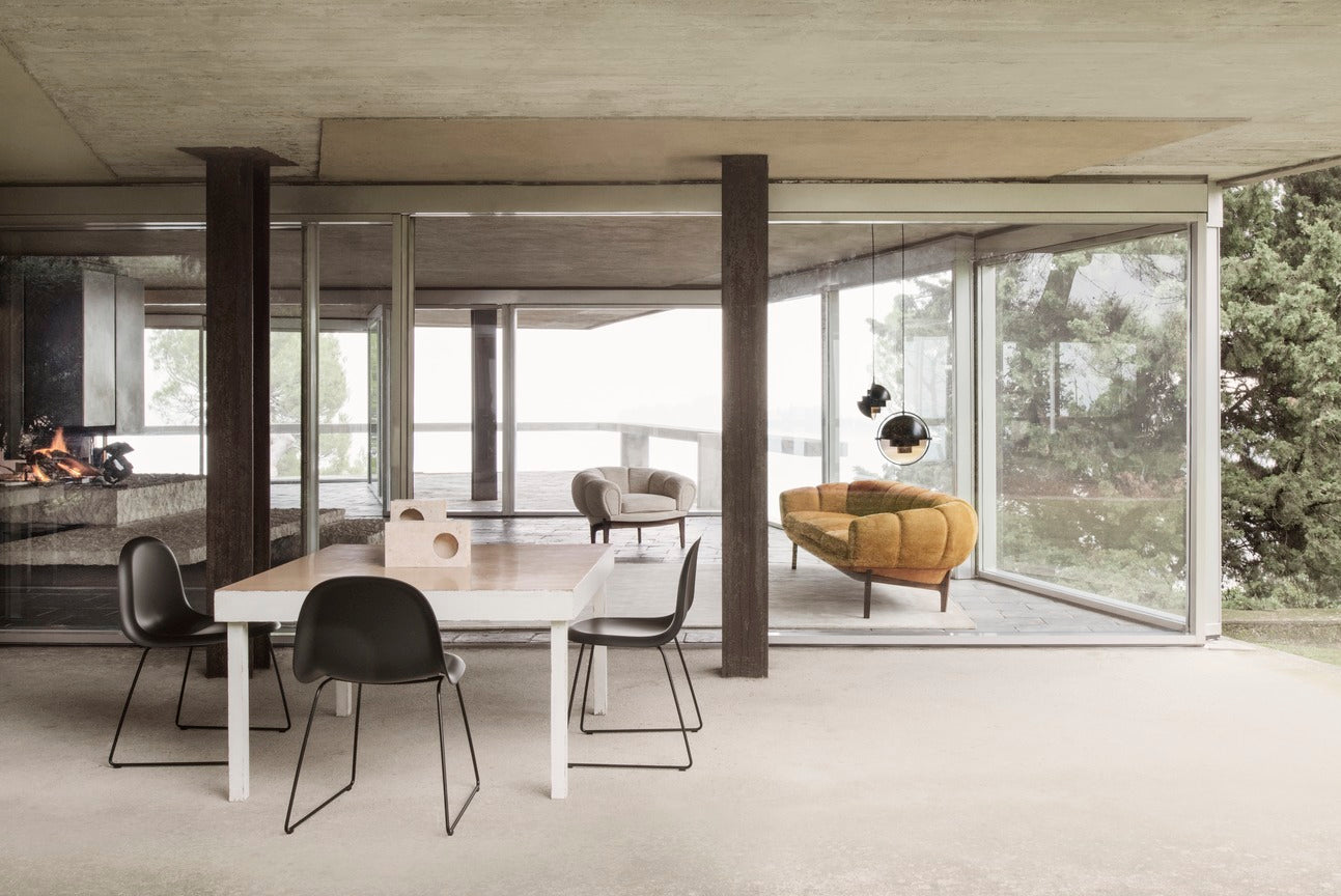 Sofa 3-zits CROISSANT gestoffeerd met eiken basis