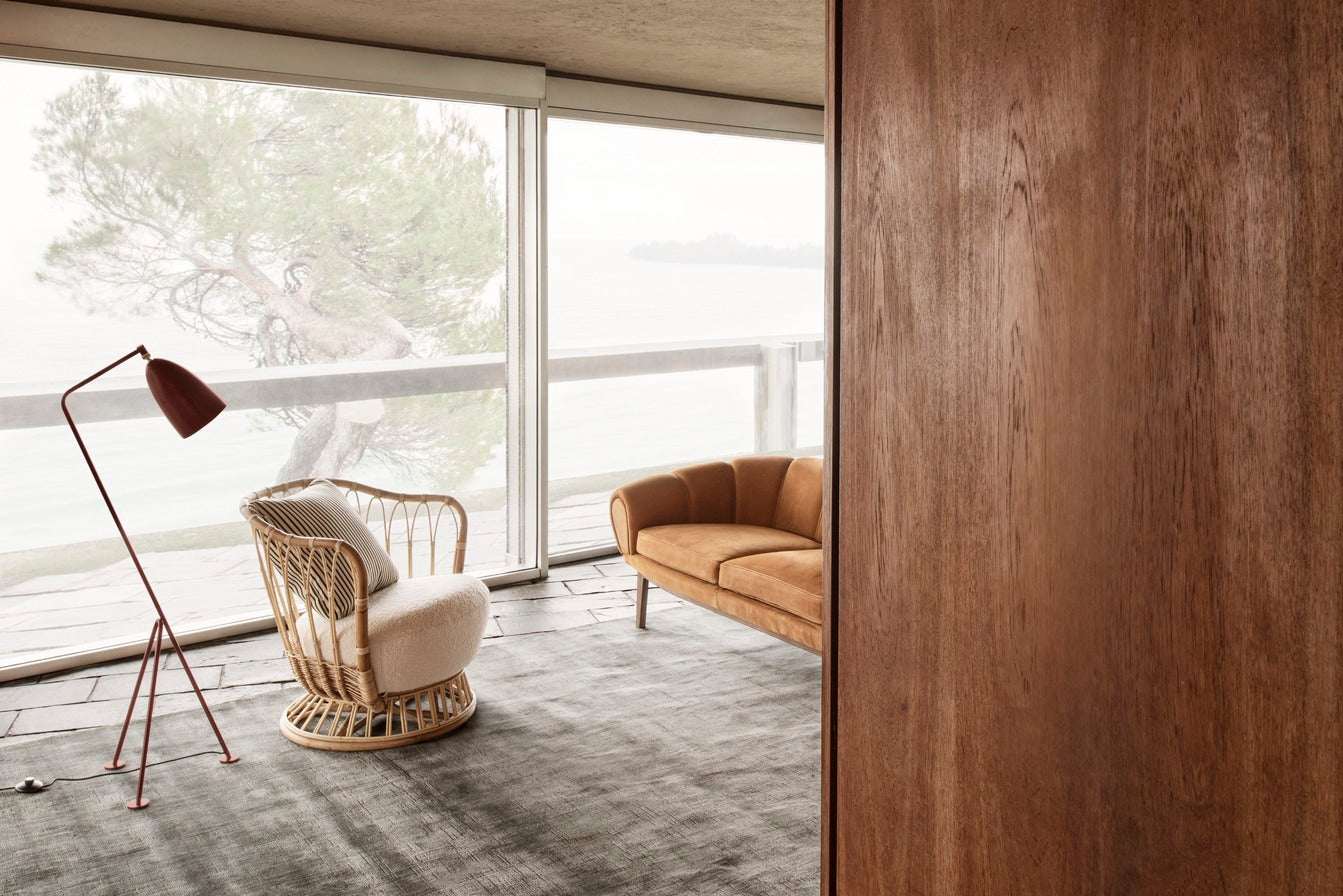 GUBI Teppich in Beige mit langem Flor