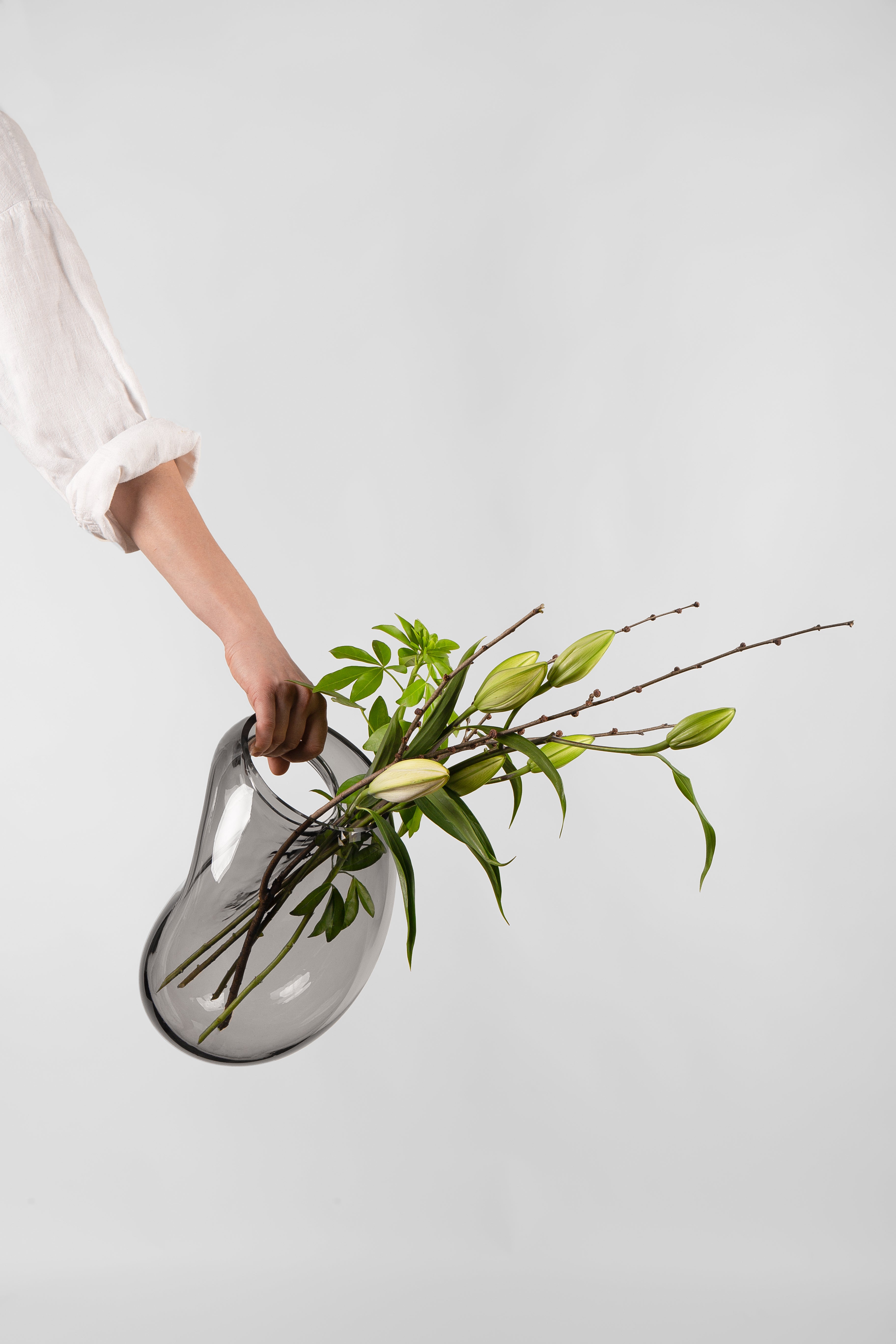 GUTTA BOON vase gray with black