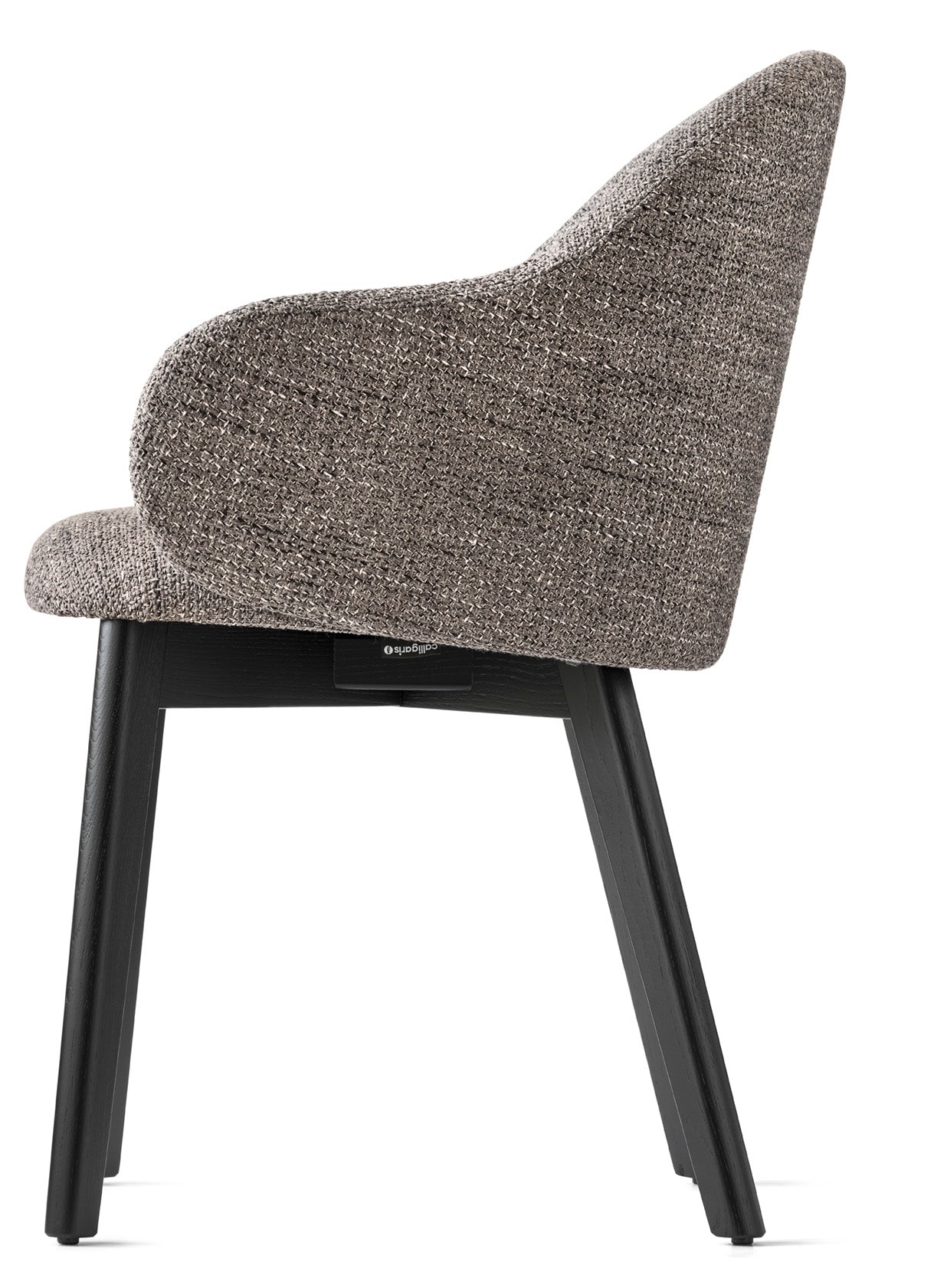Holly FAB fauteuil met armleuningen, gestoffeerd met een zwarte houten basis