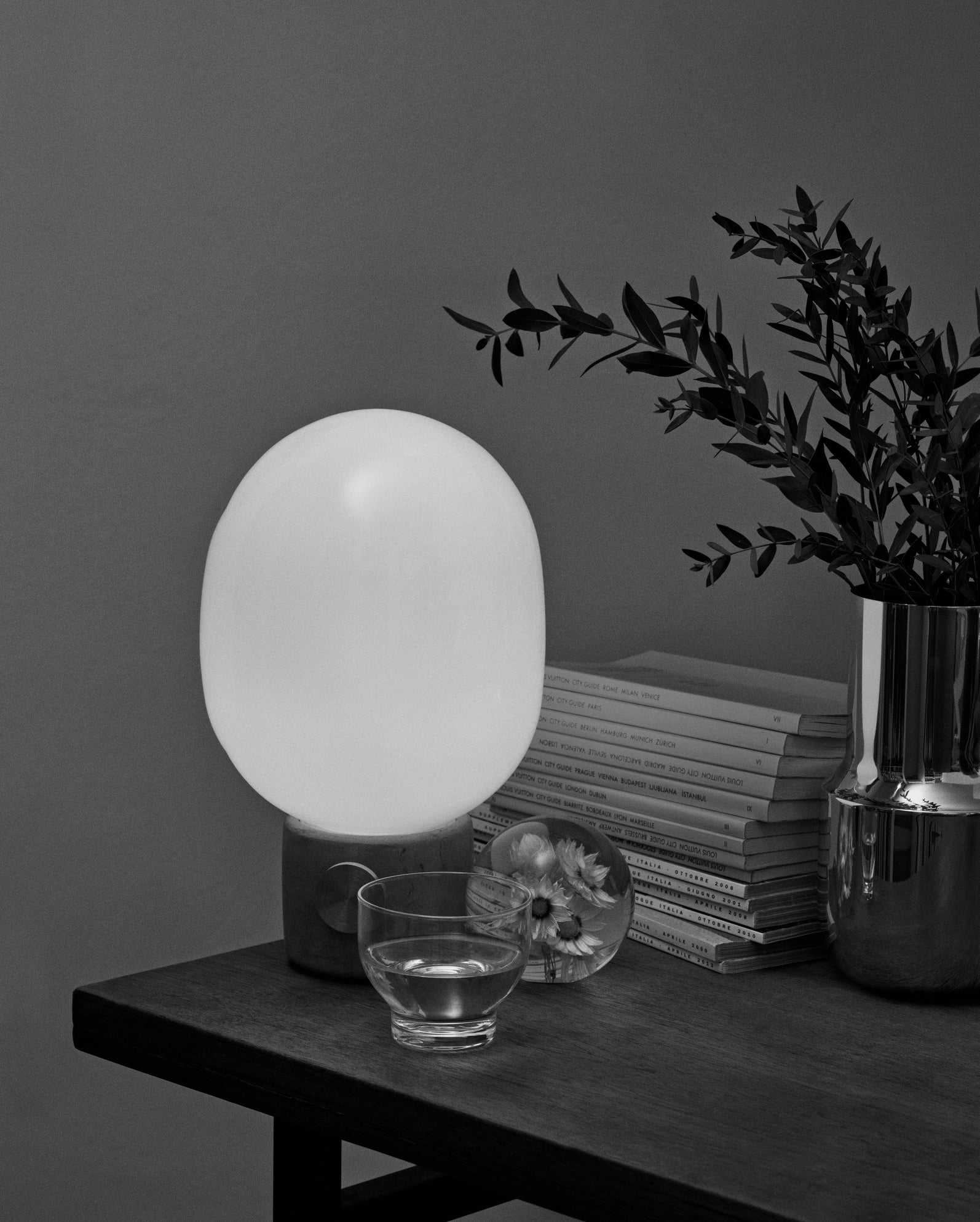 JWDA Table Lamp Blown Glass with Cream Base