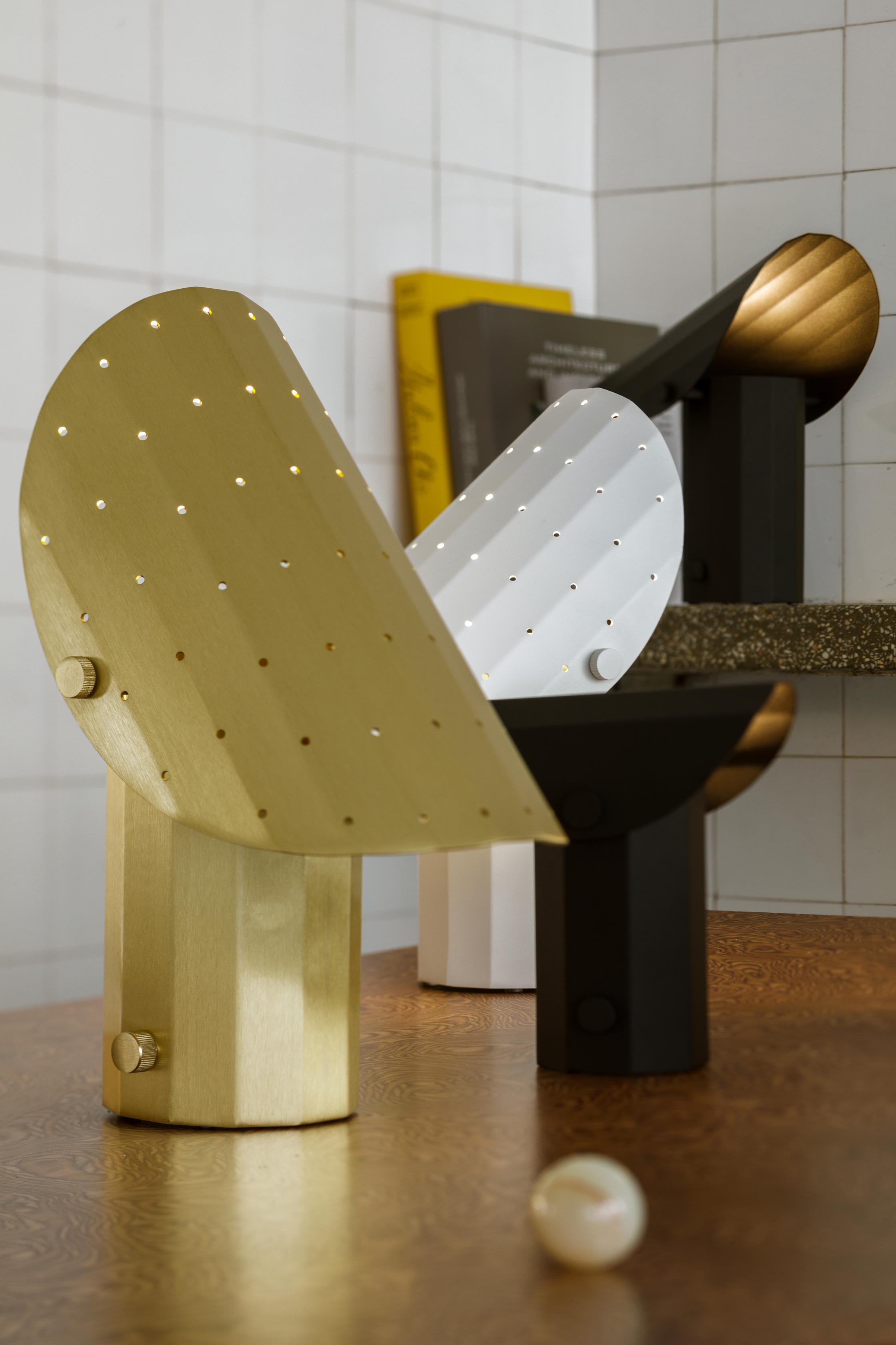 Tafellamp APOLIN geborsteld messing