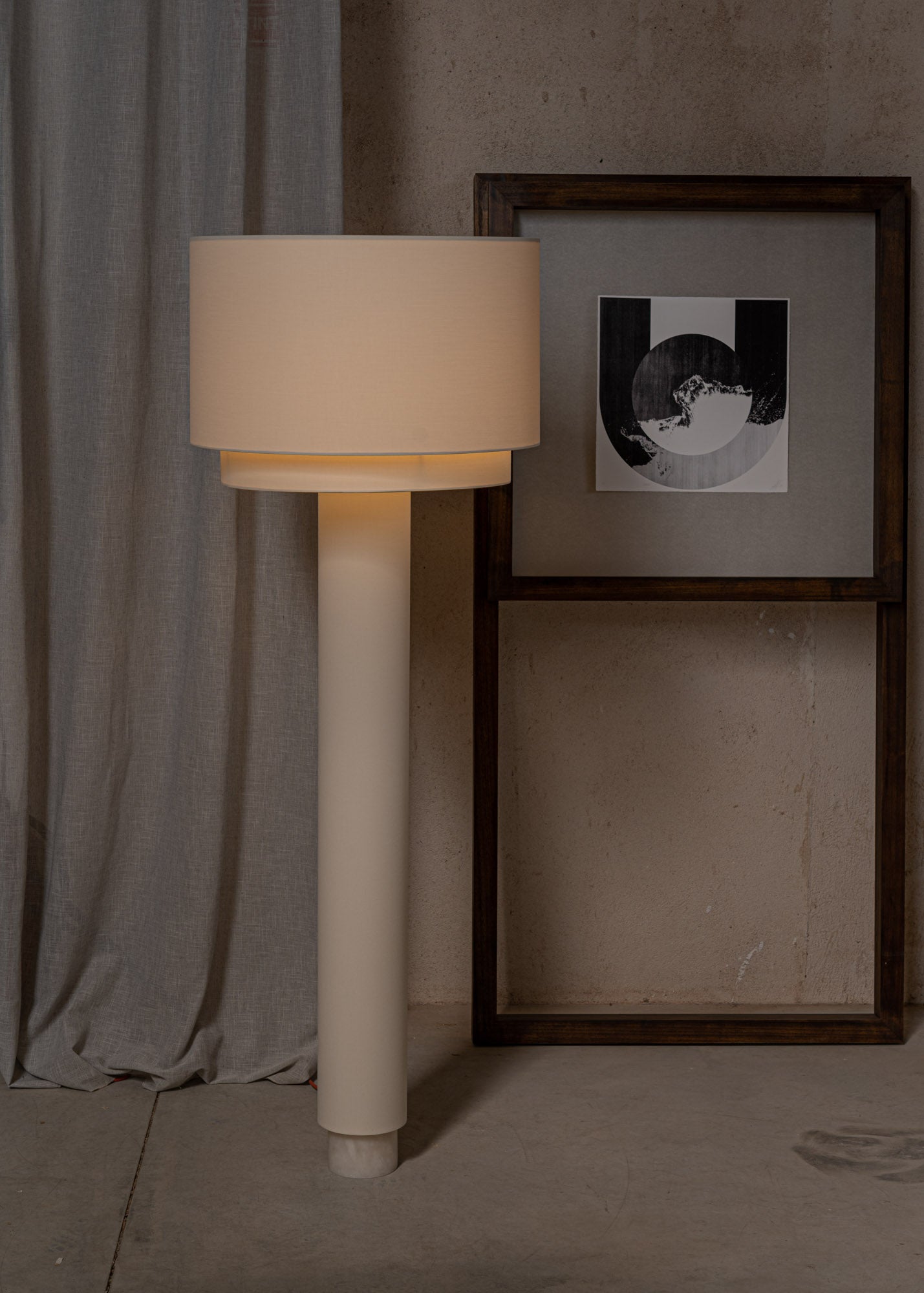 Vloerlamp KOLUMNO wit alabaster